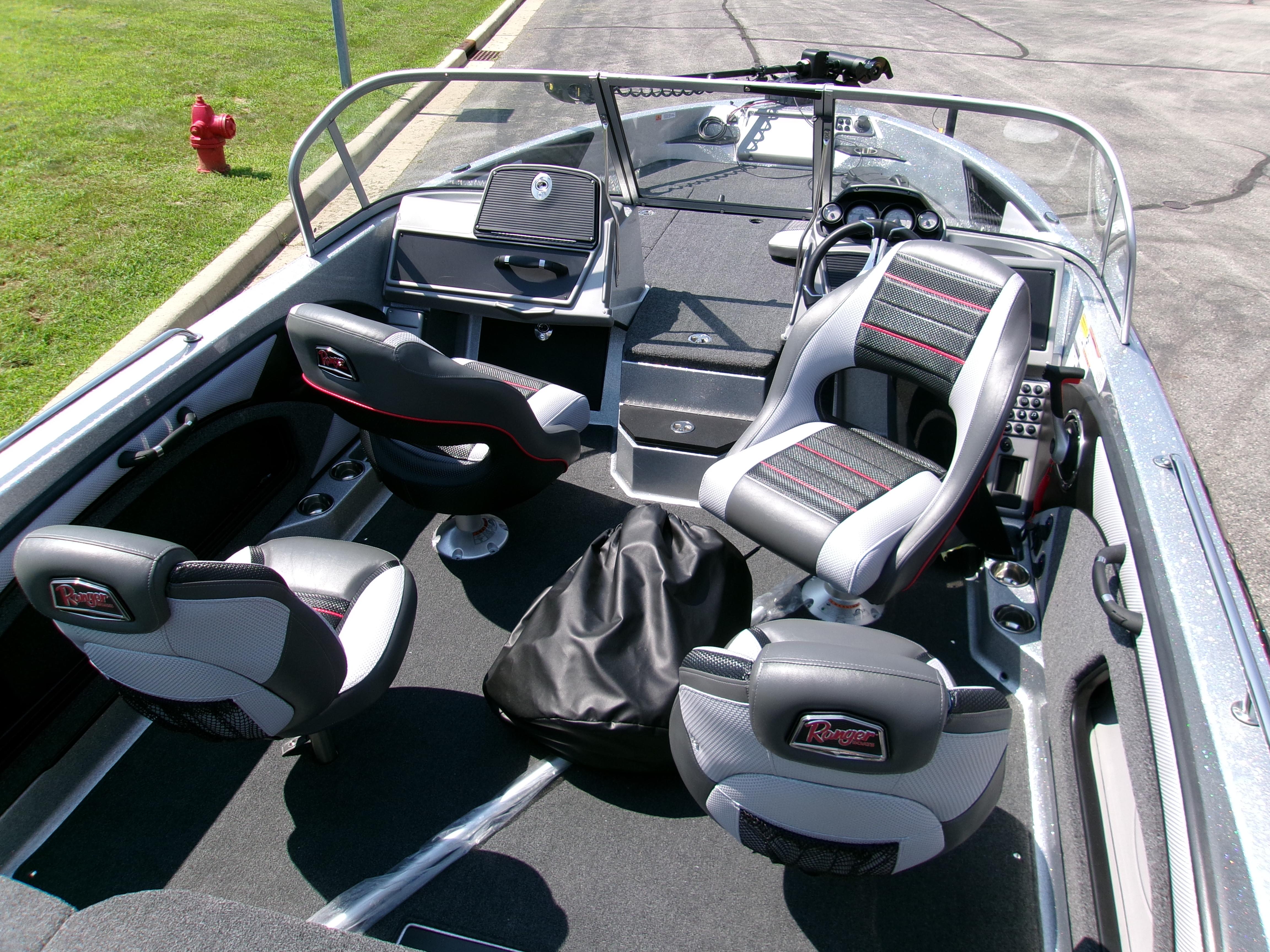 2025 Ranger 1880MS boat interior with modern seating and dashboard design.
