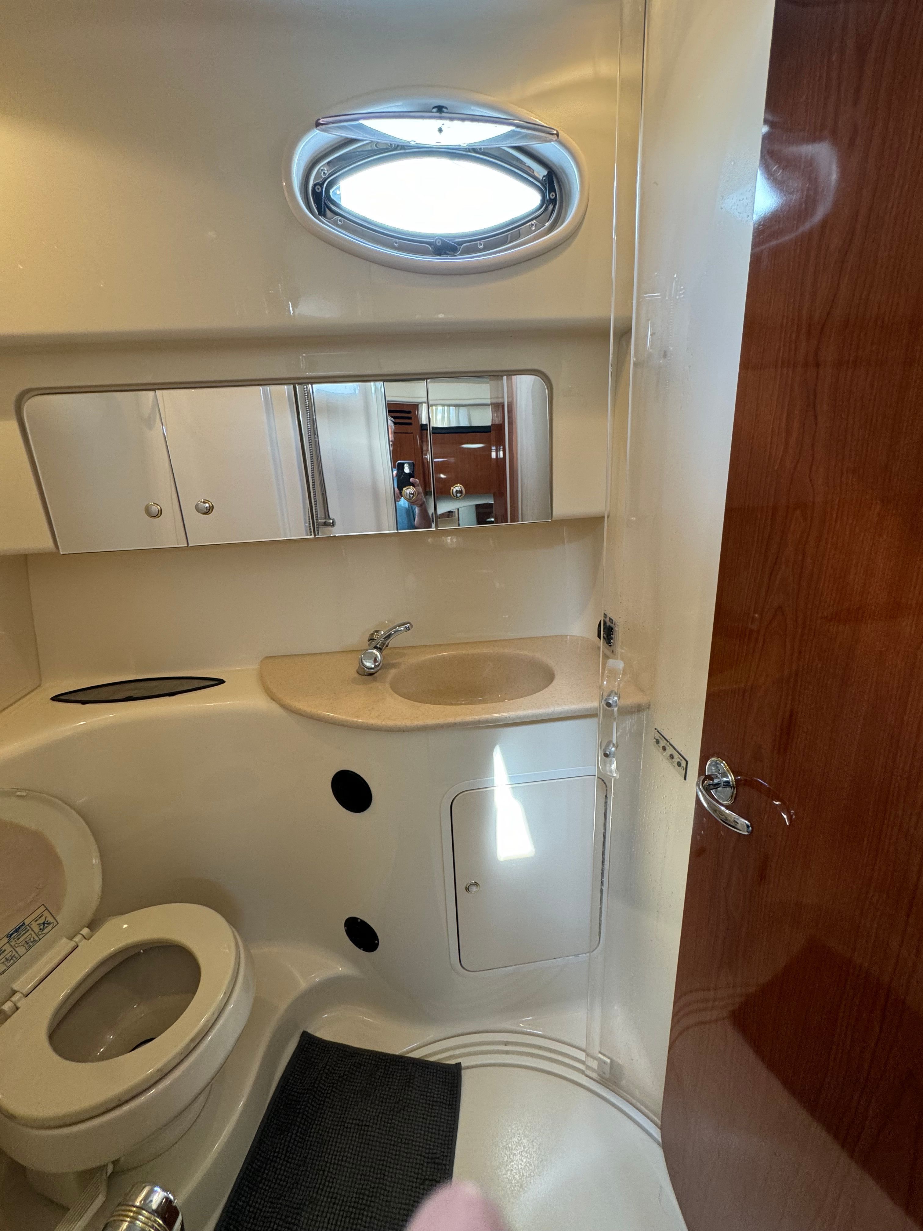 2002 Sea Ray 360 Sundancer - 26