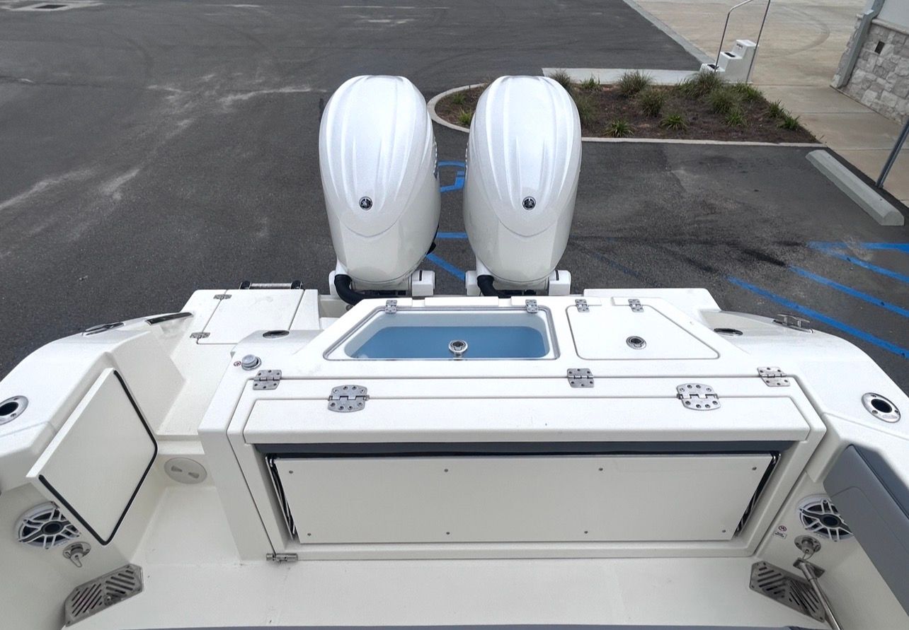 2026 Cobia 245CC - 16