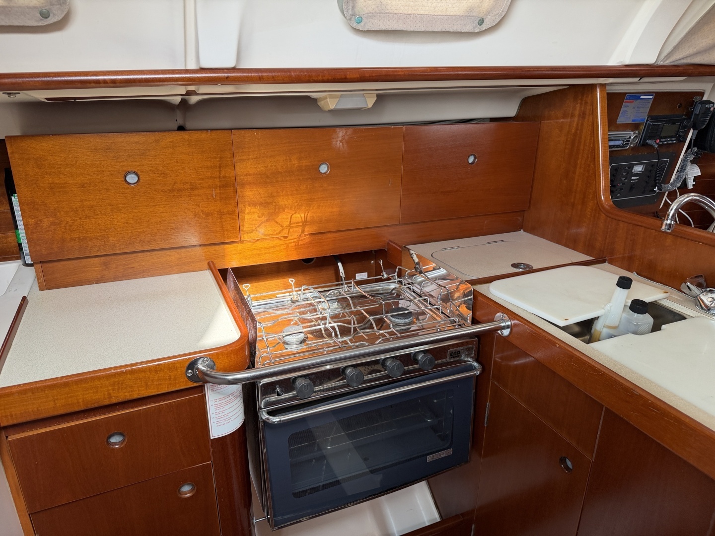 1995 Beneteau OCEANIS 321 - Image 28