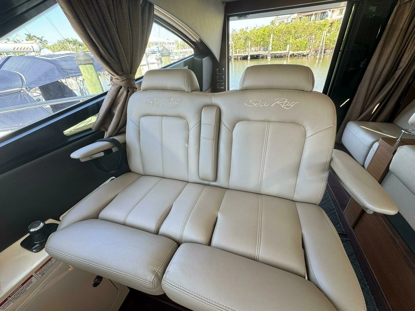 2016 Sea Ray 470 Sundancer - Image 6