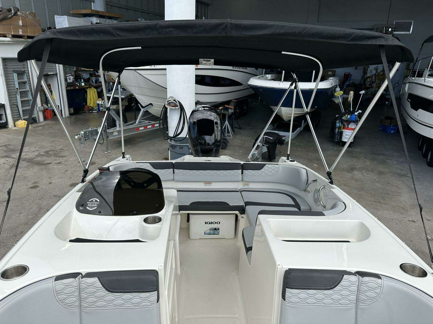2023 Bayliner M17 - Image 19