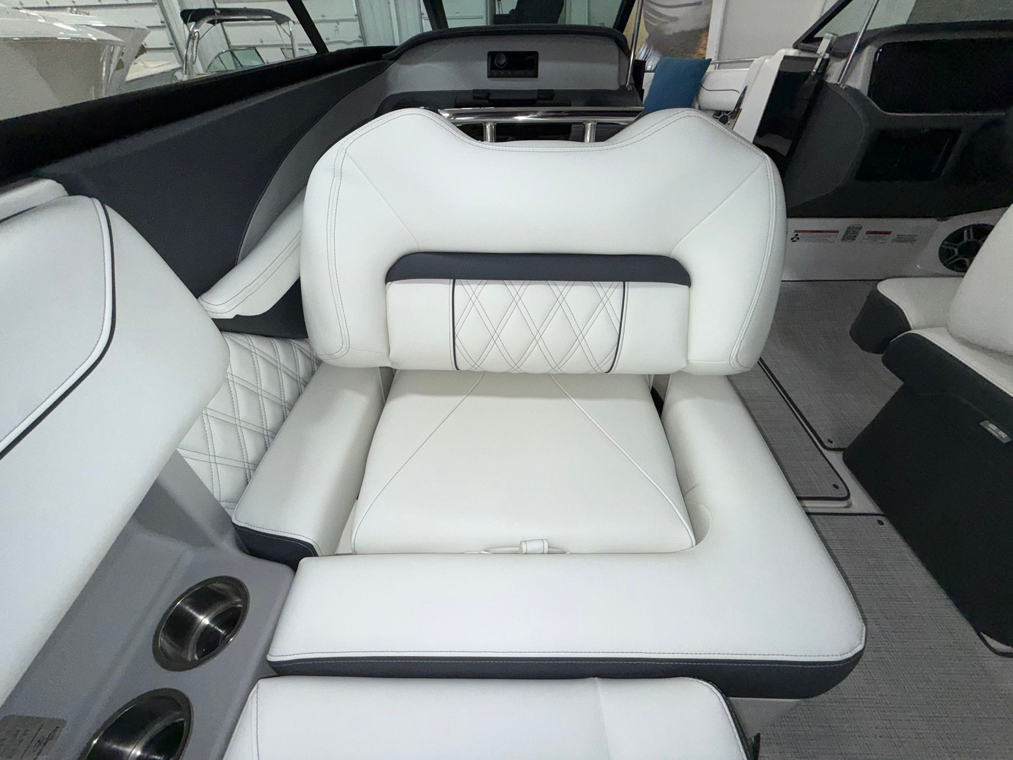 2026 REGAL LS4 - Image 11