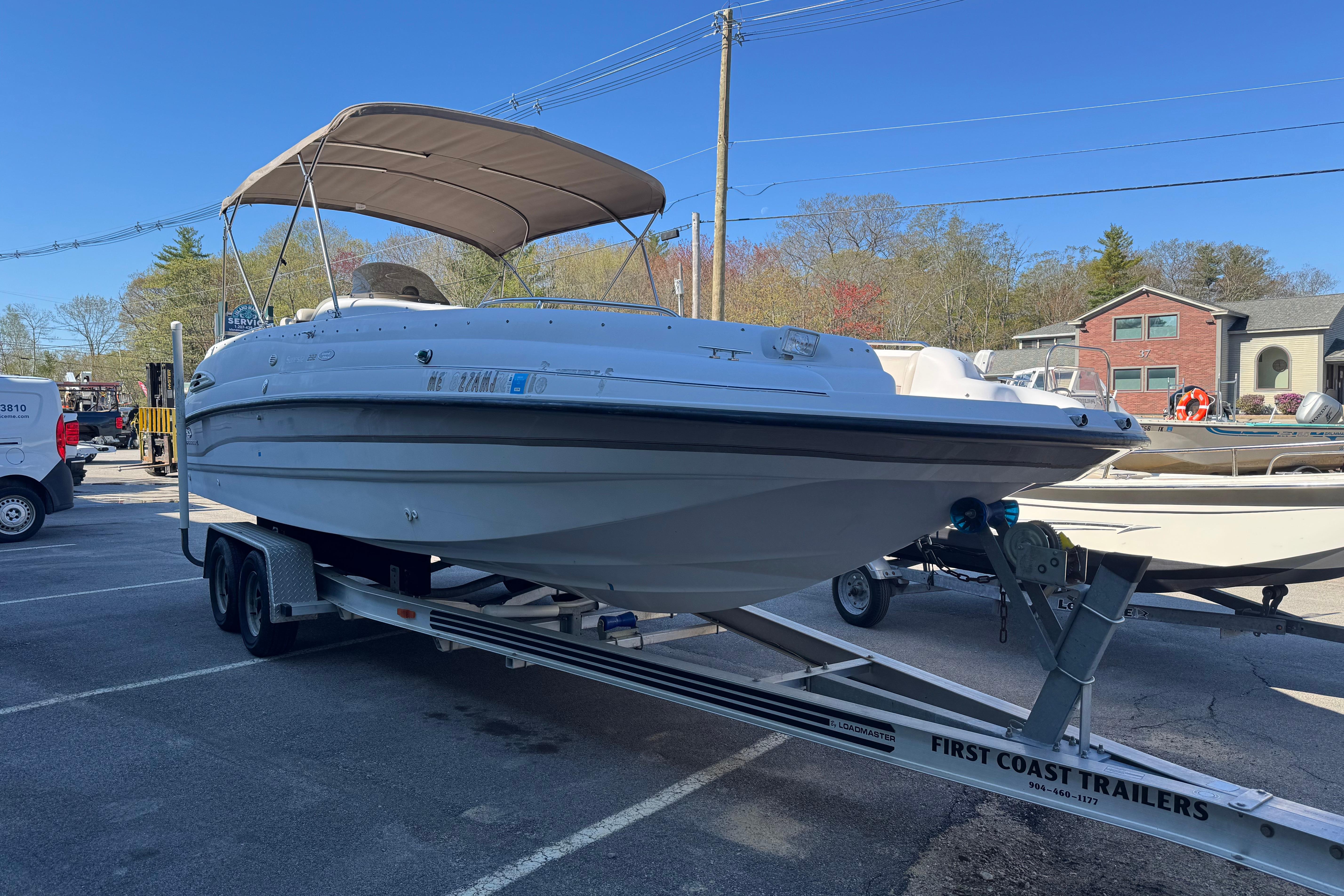 1997 Chaparral 232 Sunesta