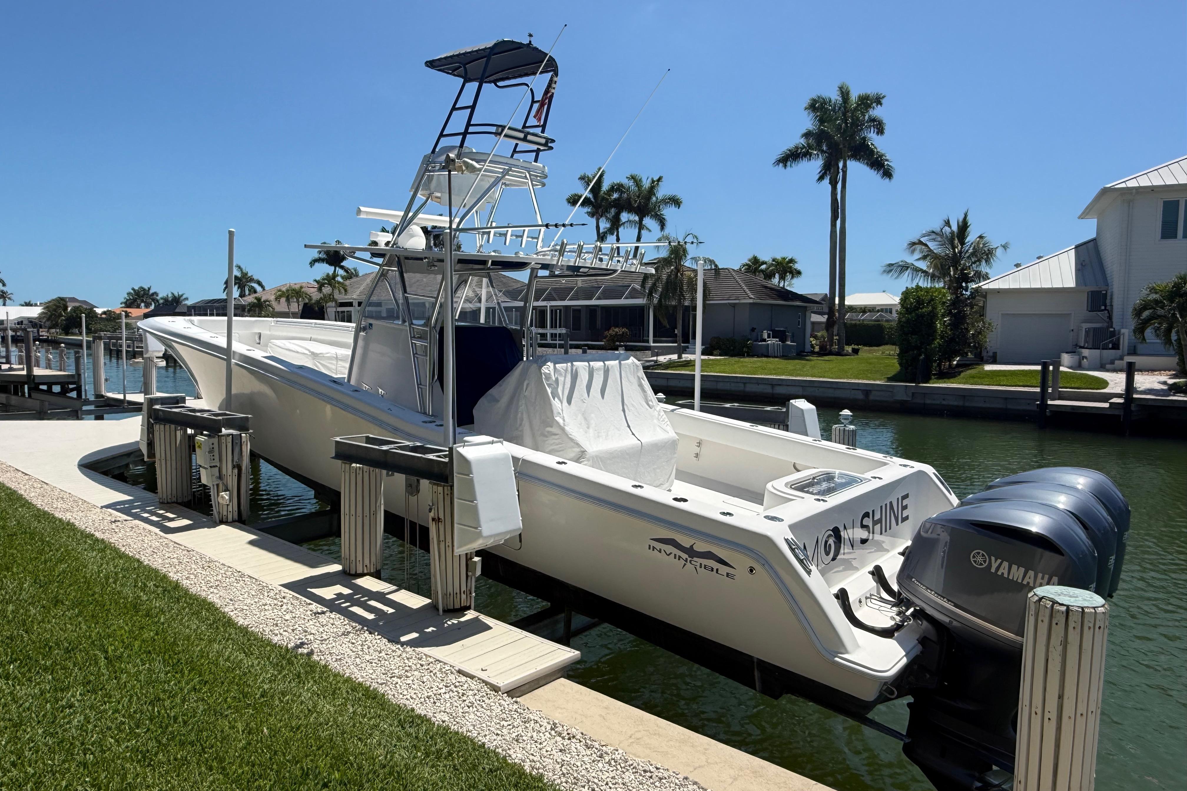 2012 Invincible 42 Open Fisherman