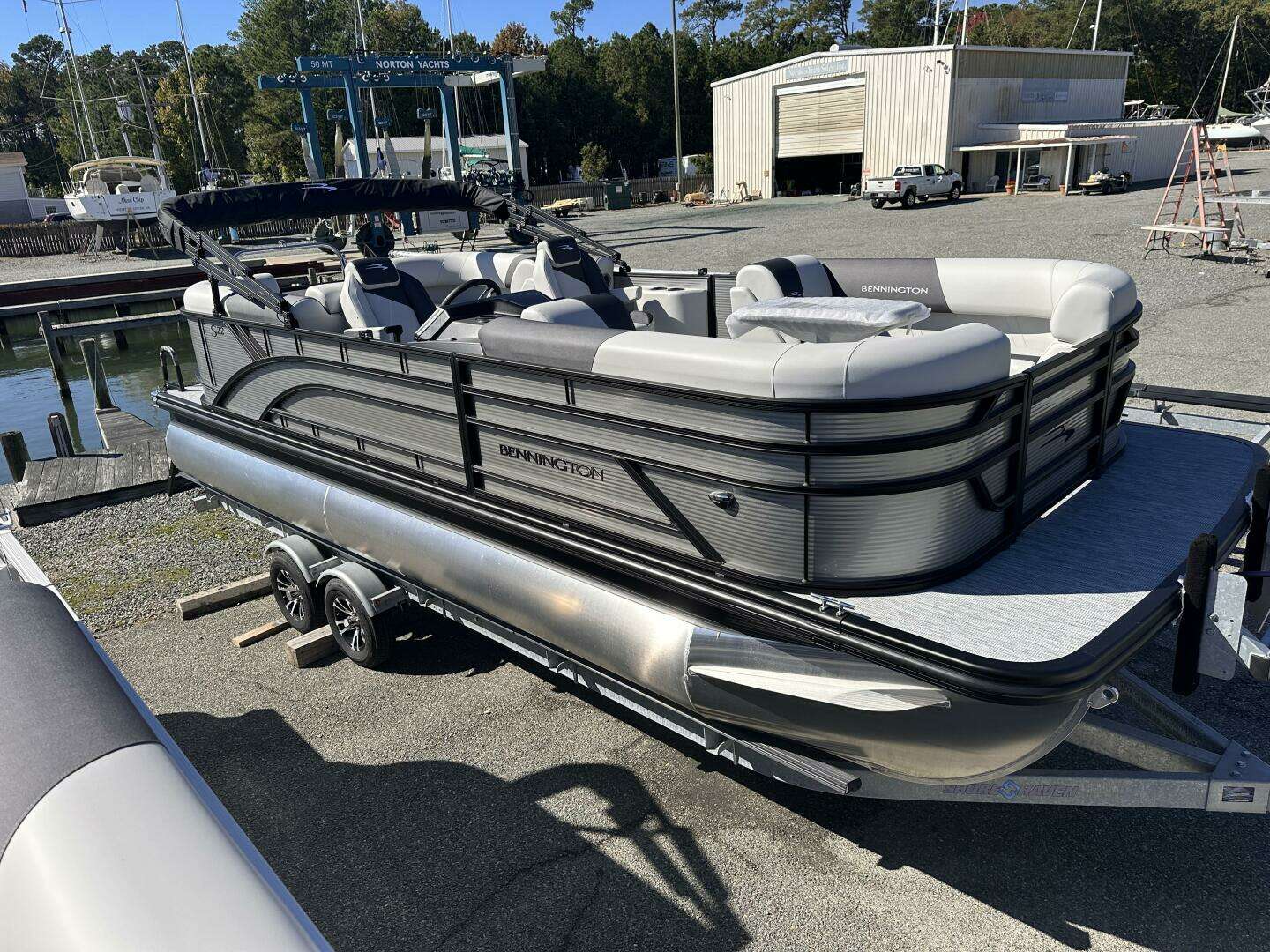 2026 Bennington 22SR - Image 11