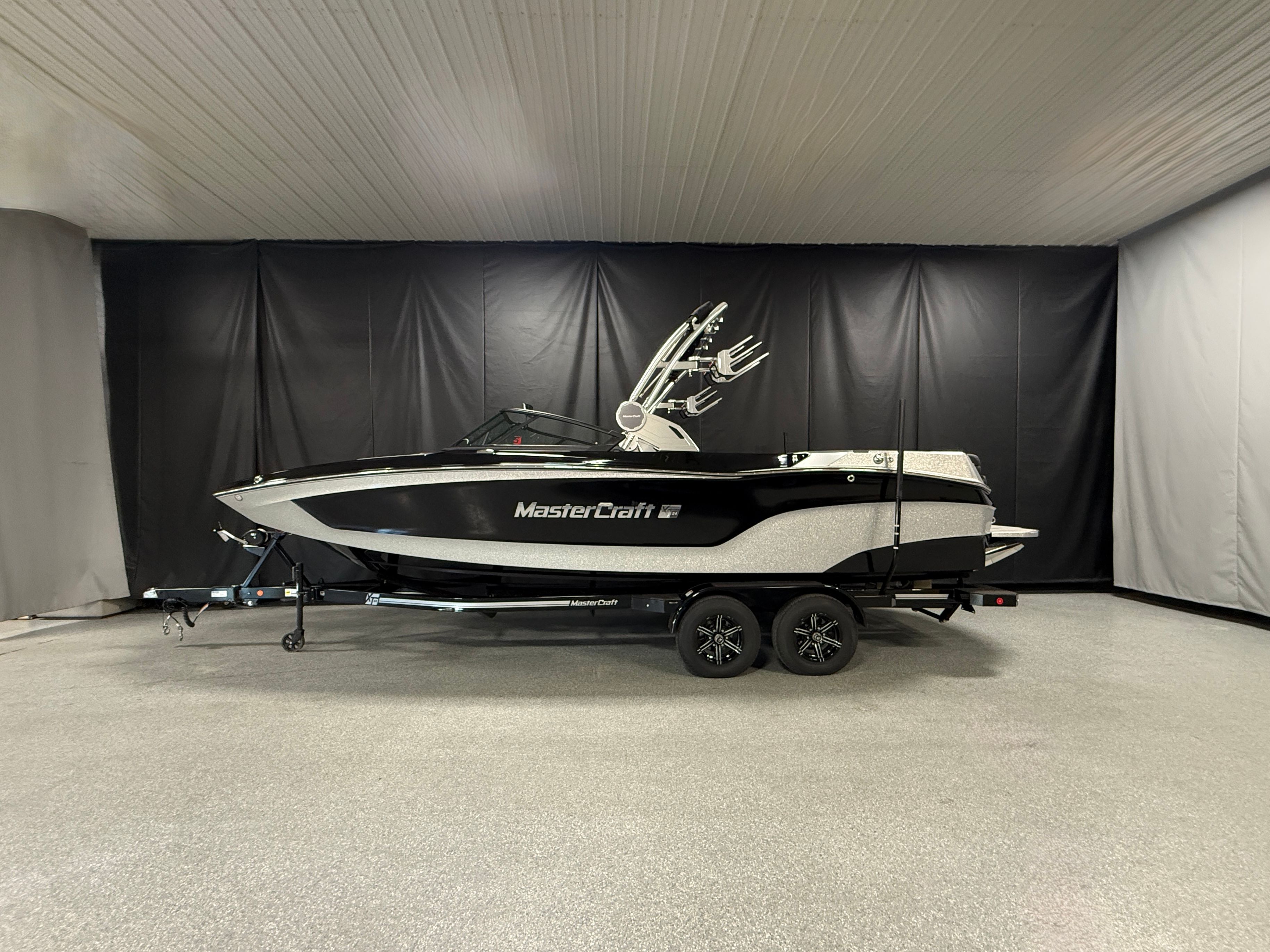 2022 MasterCraft XT24
