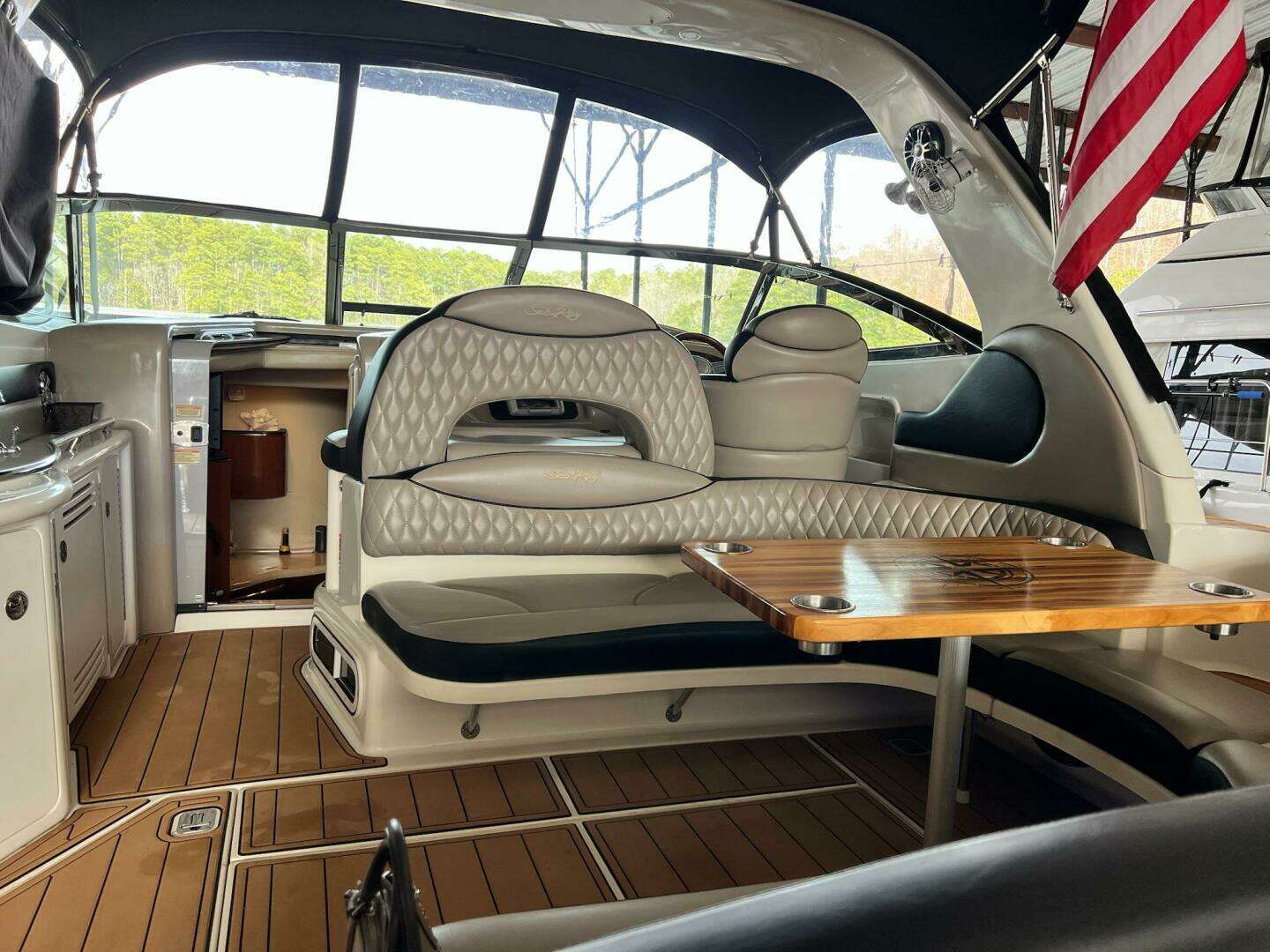 2002 Sea Ray 380 Sundancer - Image 23