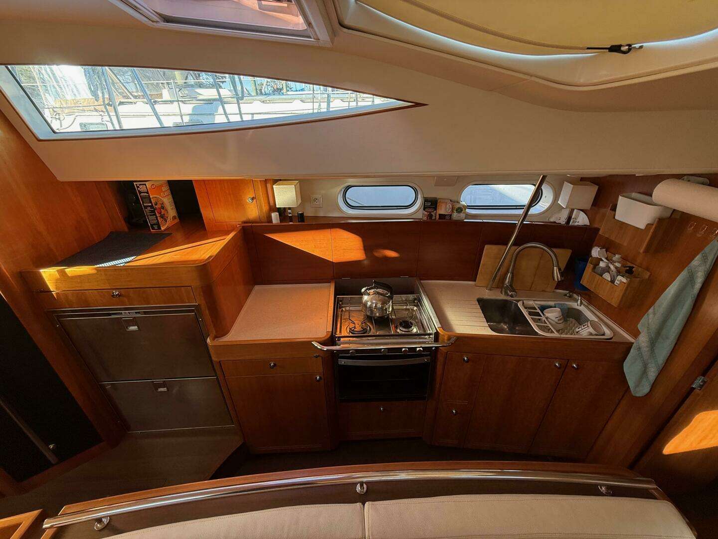 2011 Allures 45 - Image 60