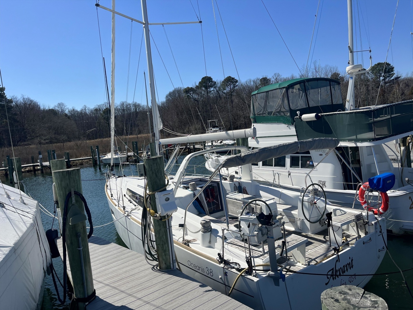 2016 Beneteau 38 - Image 4