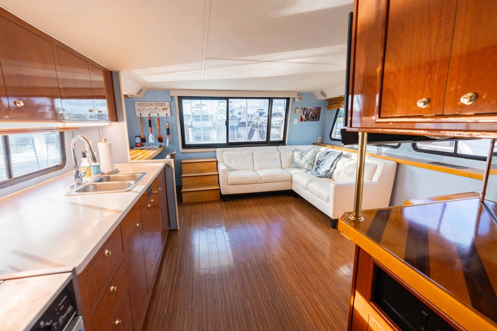 2001 Harbor Master 520 Coastal - Image 28