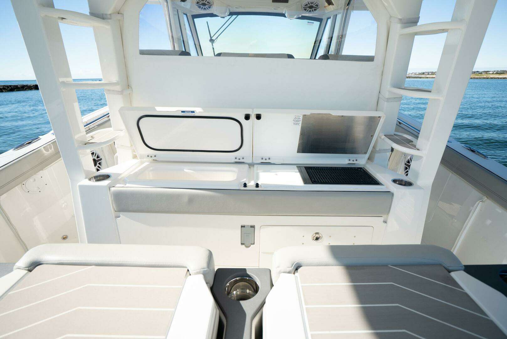 2023 Pursuit S428 - Image 19