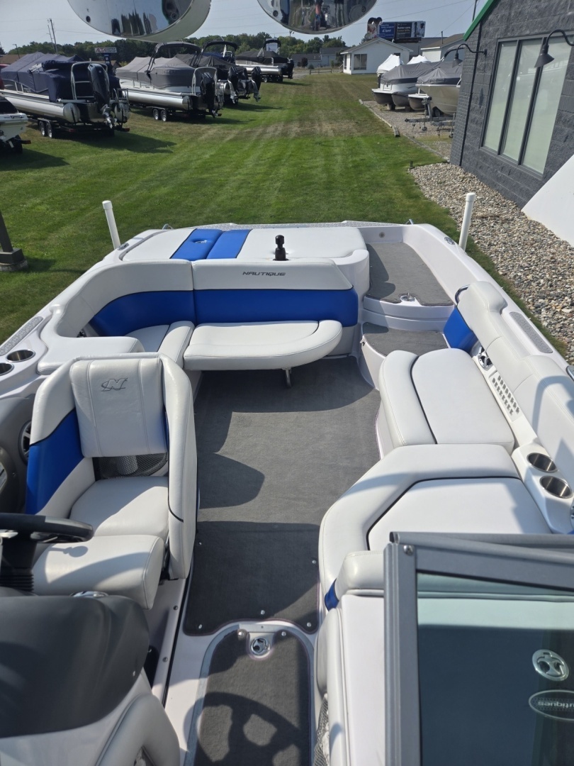 2008 Nautique Crossover 211 - Image 5