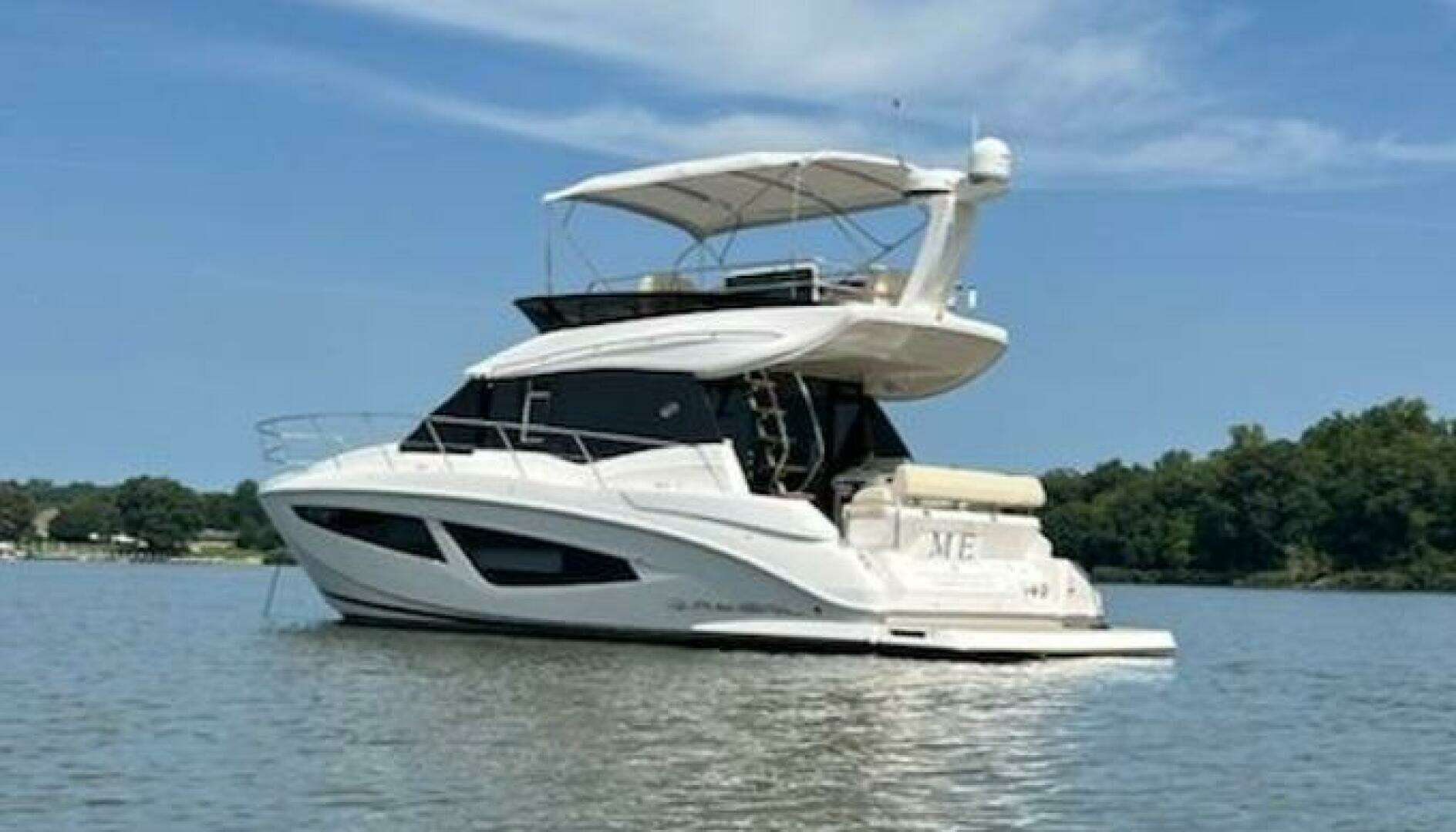 2021 Regal 42 Fly - Image 4