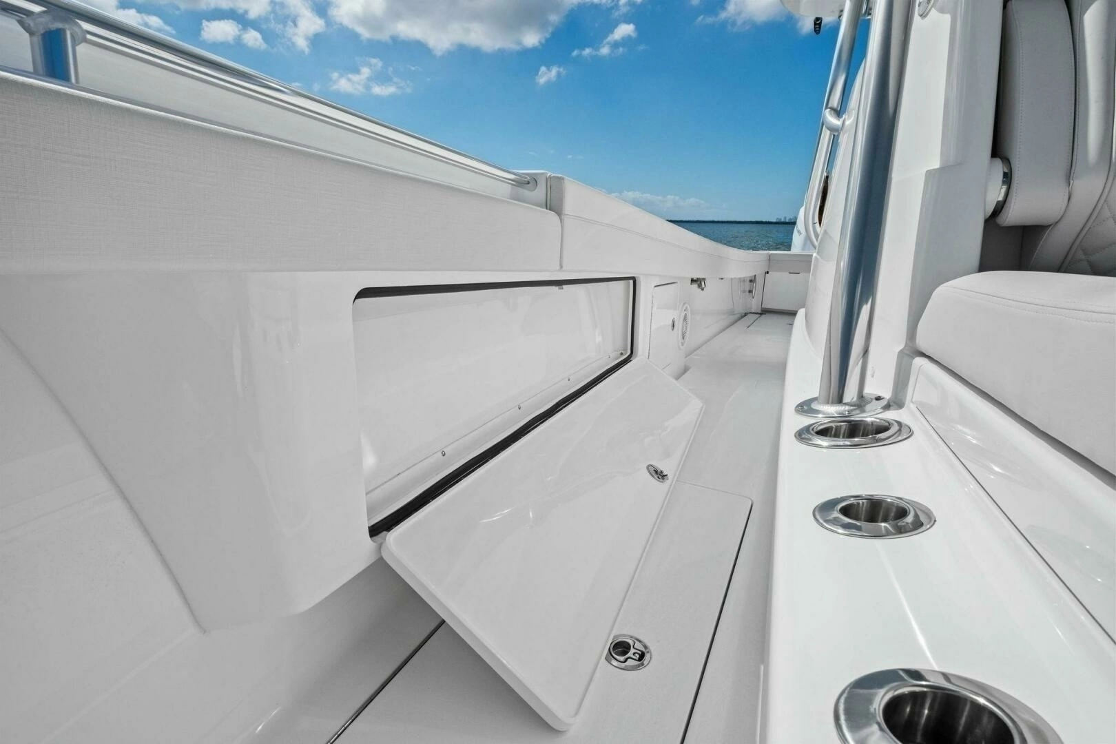 2026 Valhalla Boatworks V-37 - Image 15