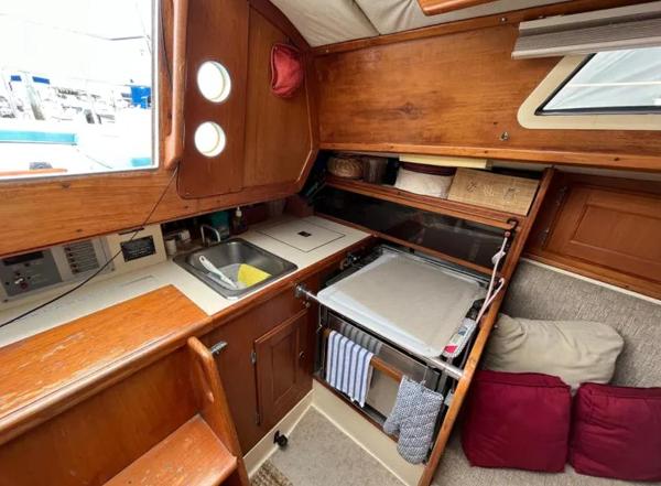 1979 Ranger Yachts Ranger 30 - 19