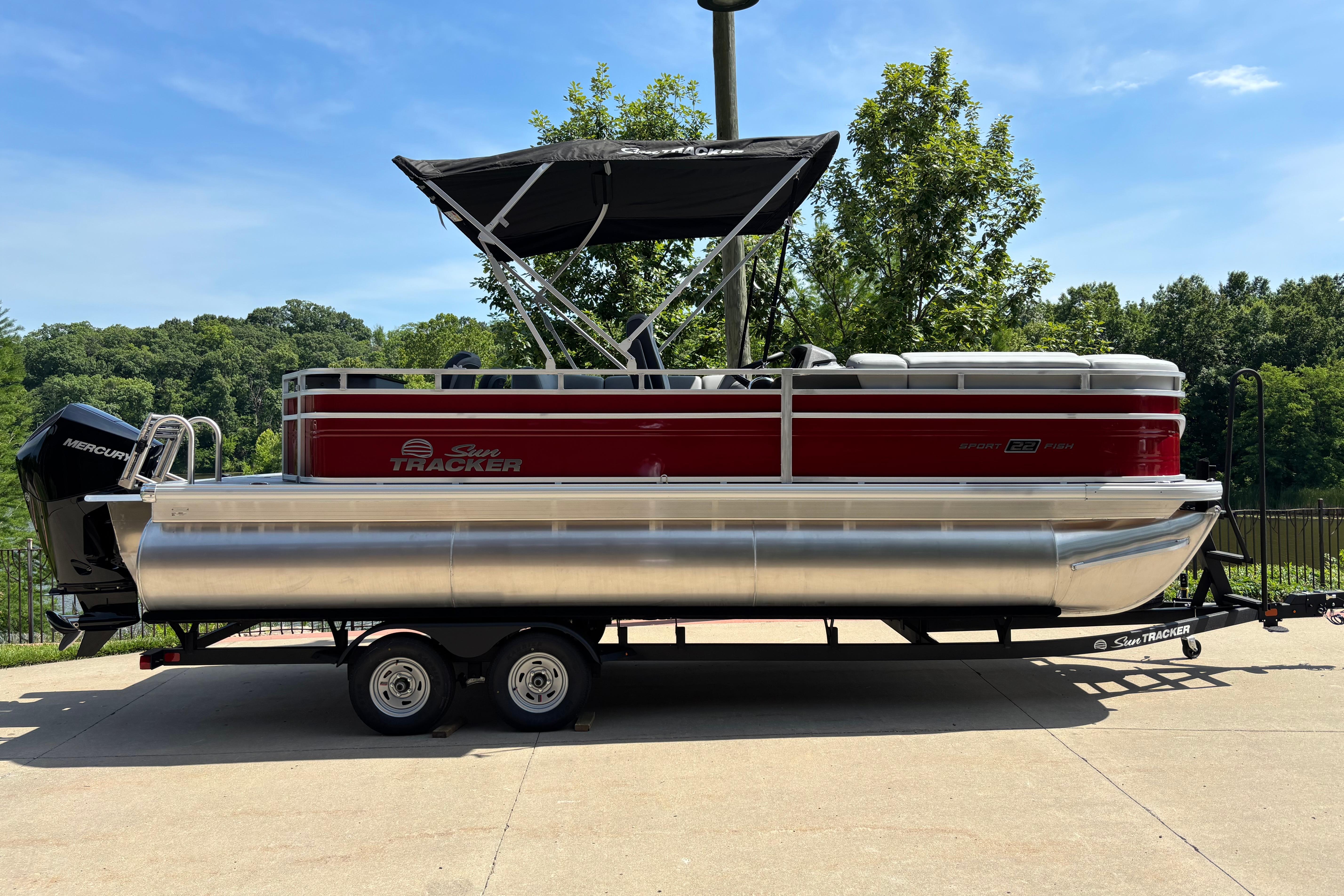 2026 Sun Tracker SportFish 22 XP3