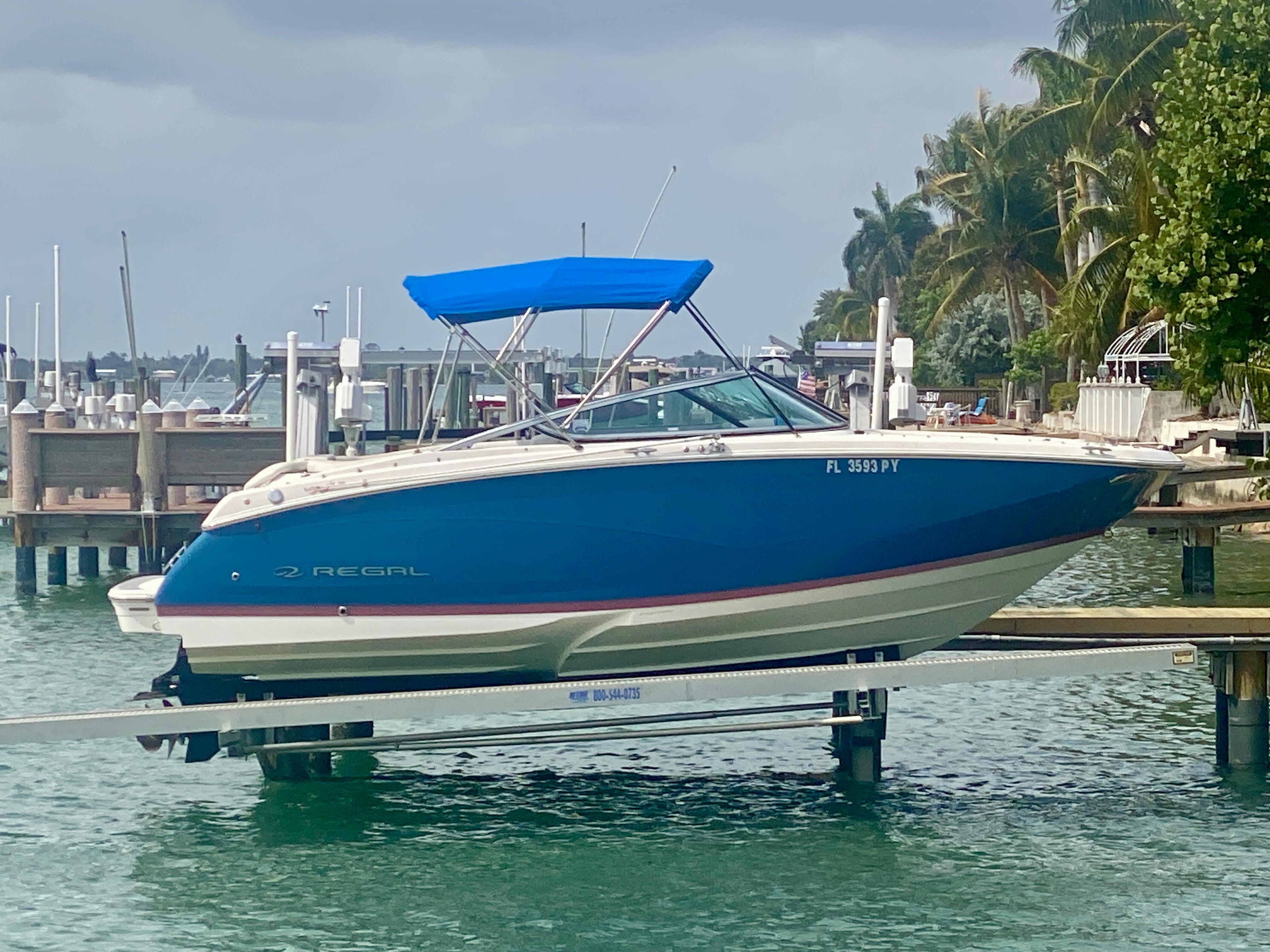 2016 Regal 22 FasDeck