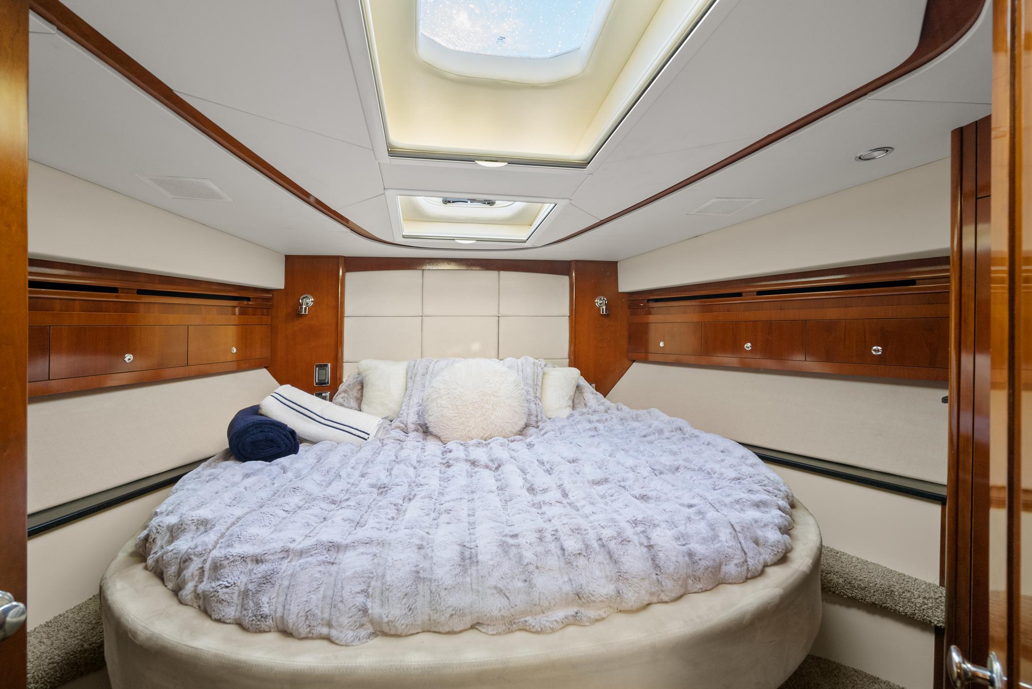 2012 Meridian 541 Sedan - 50