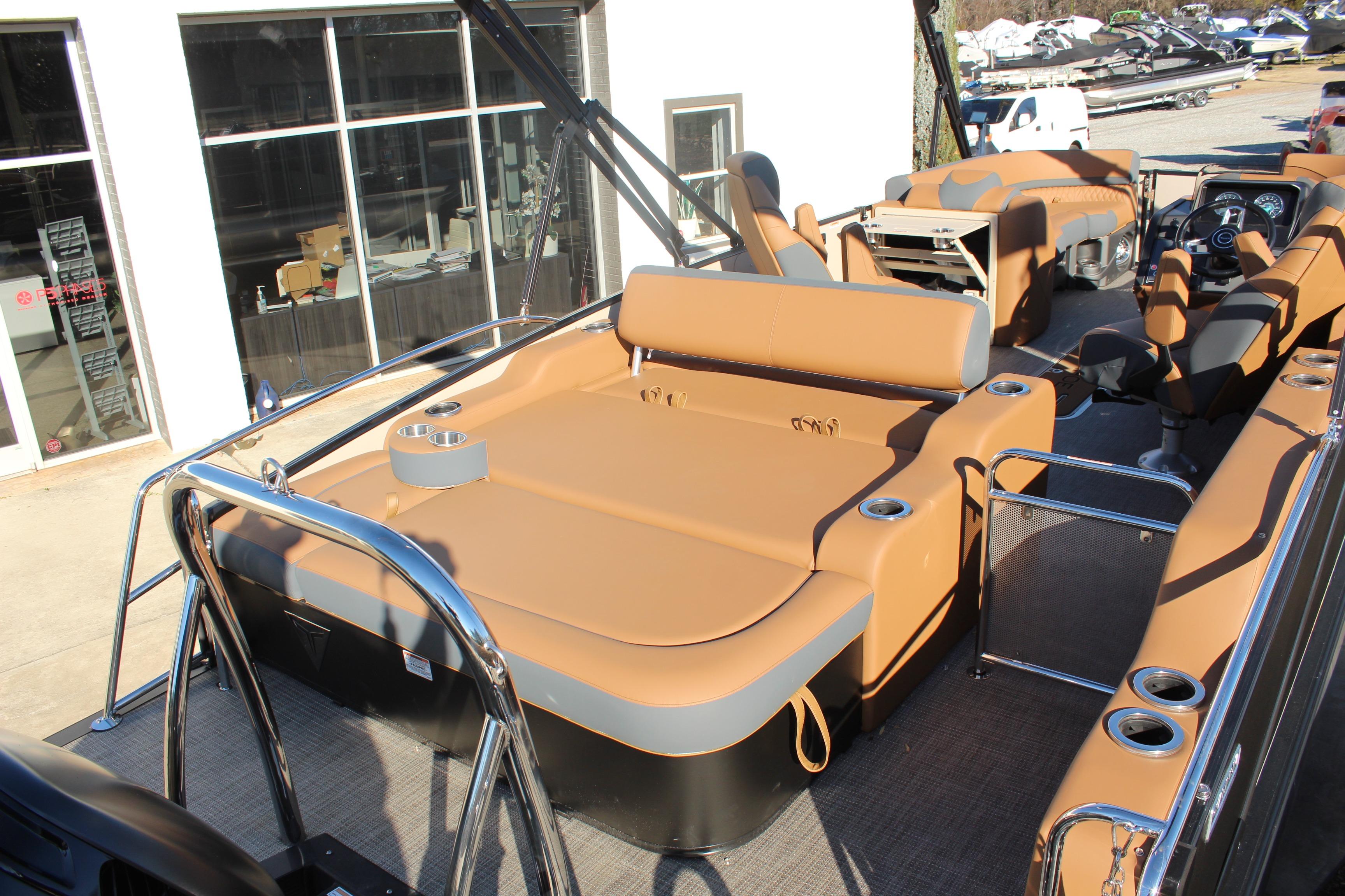2026 Tahoe Pontoon Cascade Versatile Rear Bench with luxurious seating and modern design.