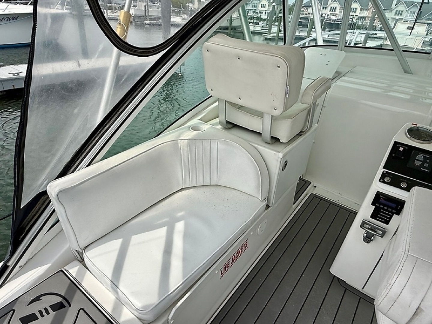 2005 Luhrs 32 Express - Image 41