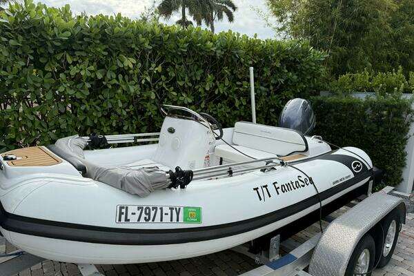 2024 Walker Bay Generation 360 DLX