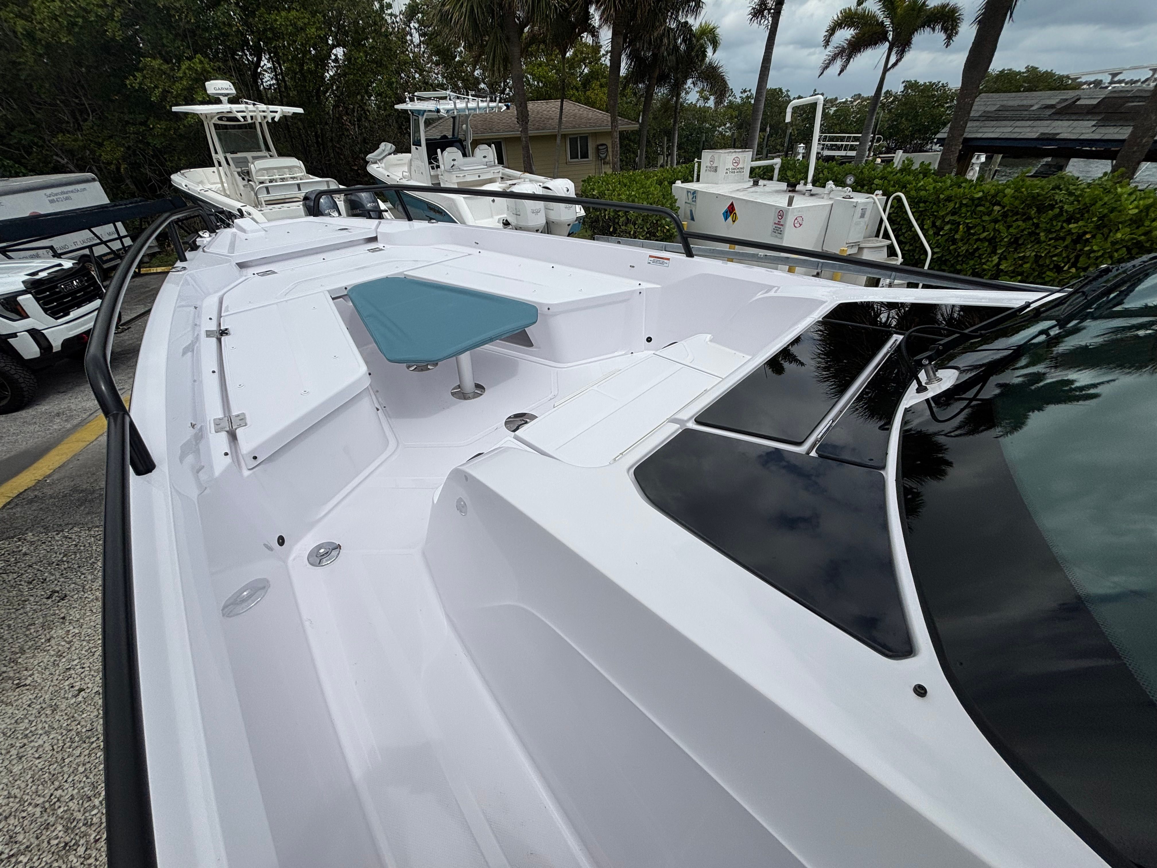 2026 Axopar 29 SUN TOP