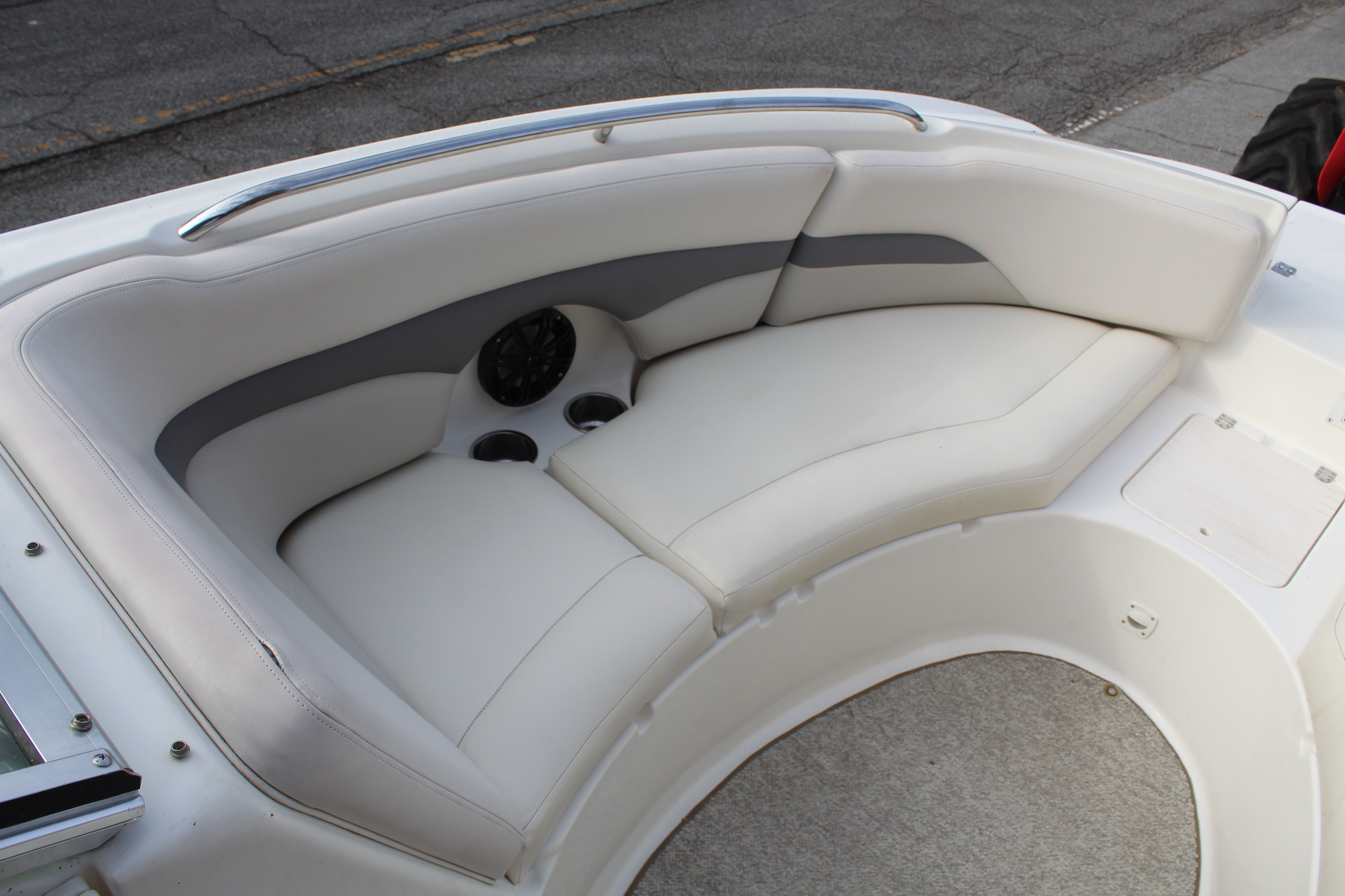 2007 Chaparral Sunesta 274 - 16