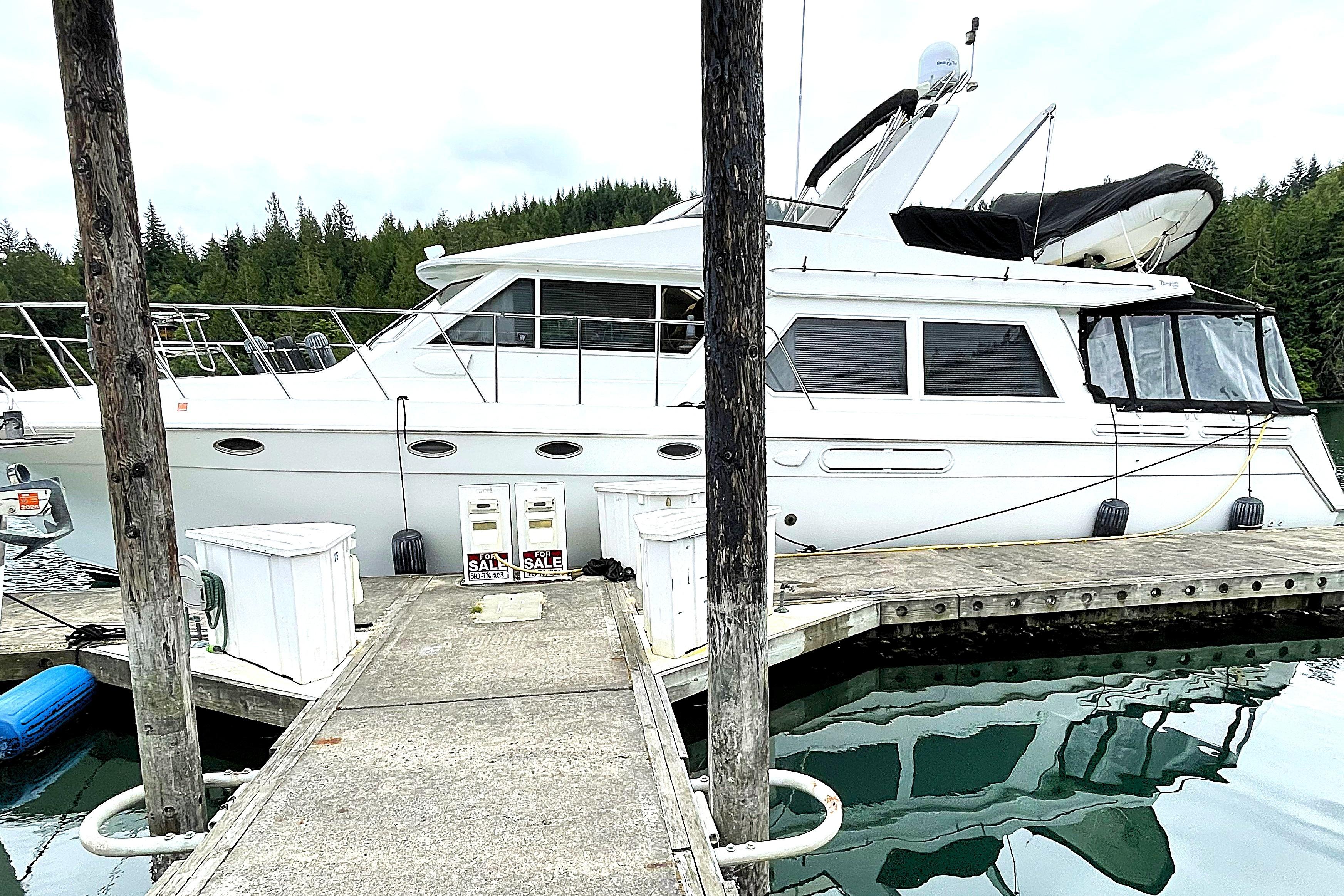 1998 Navigator 53