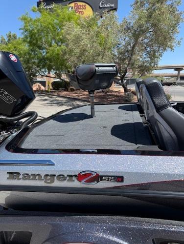 2025 Ranger Z519R Cup-Equipped boat with sleek design and advanced features.