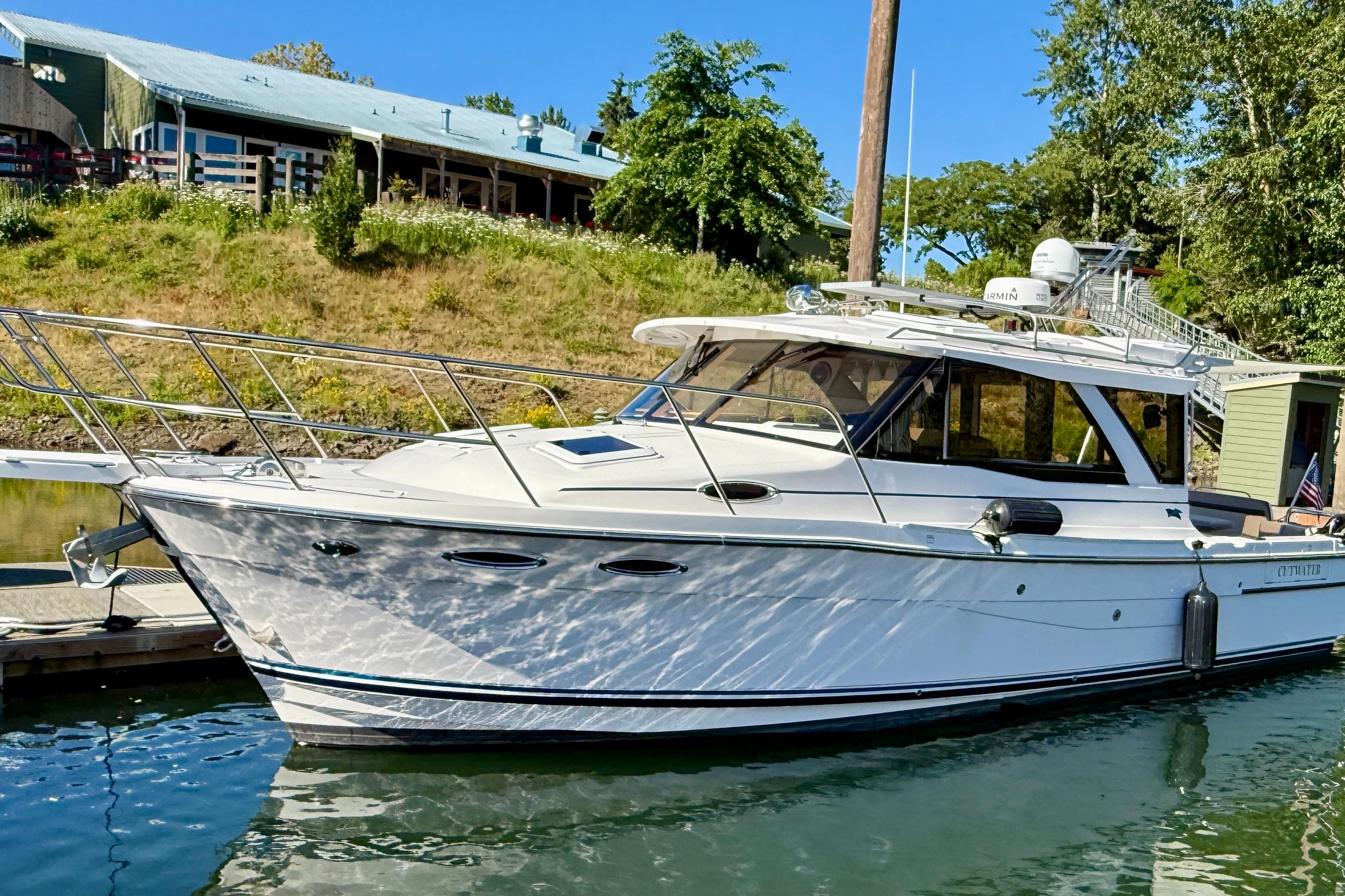 2023 Cutwater C-30 Sedan
