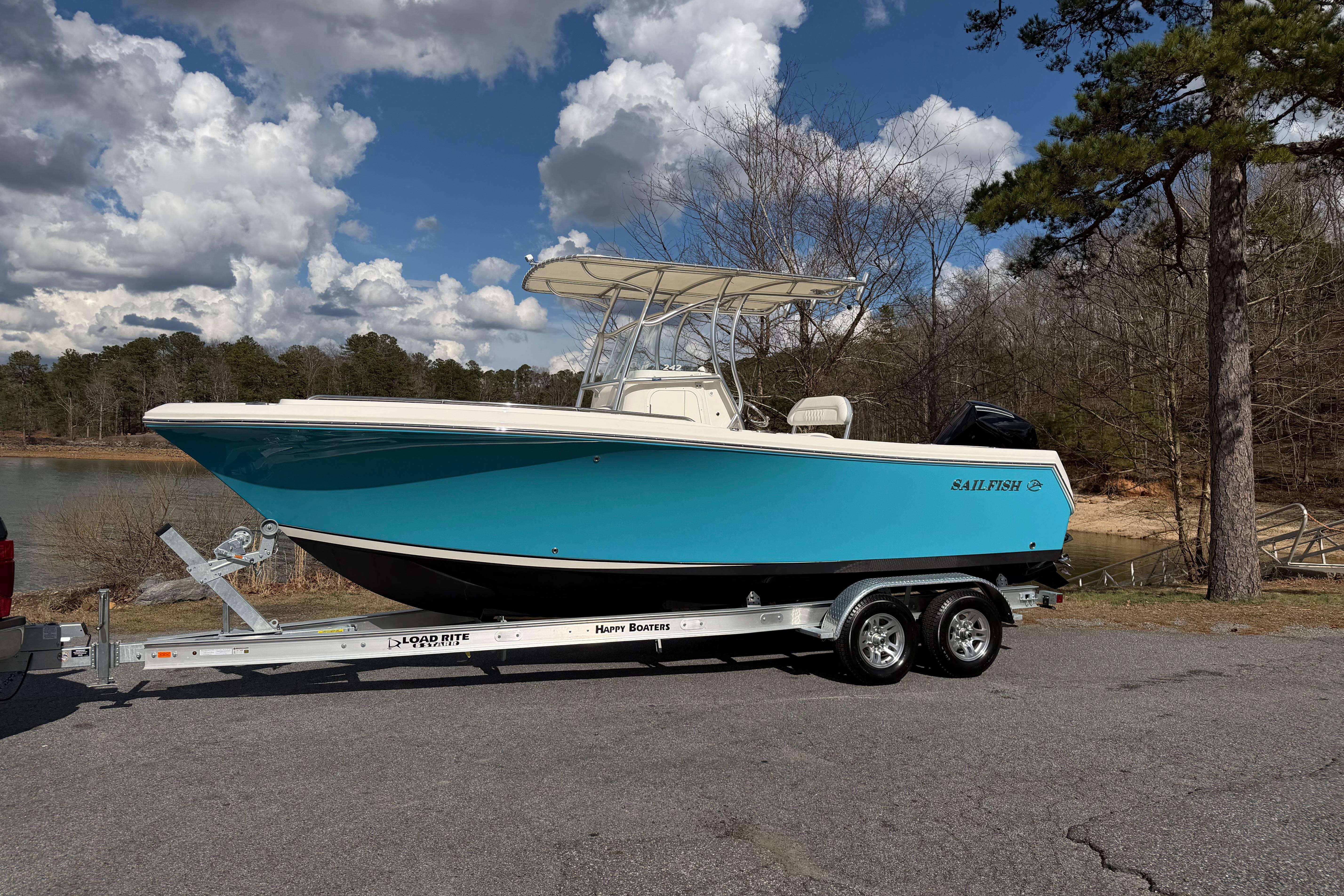 2022 Sailfish 242 CC