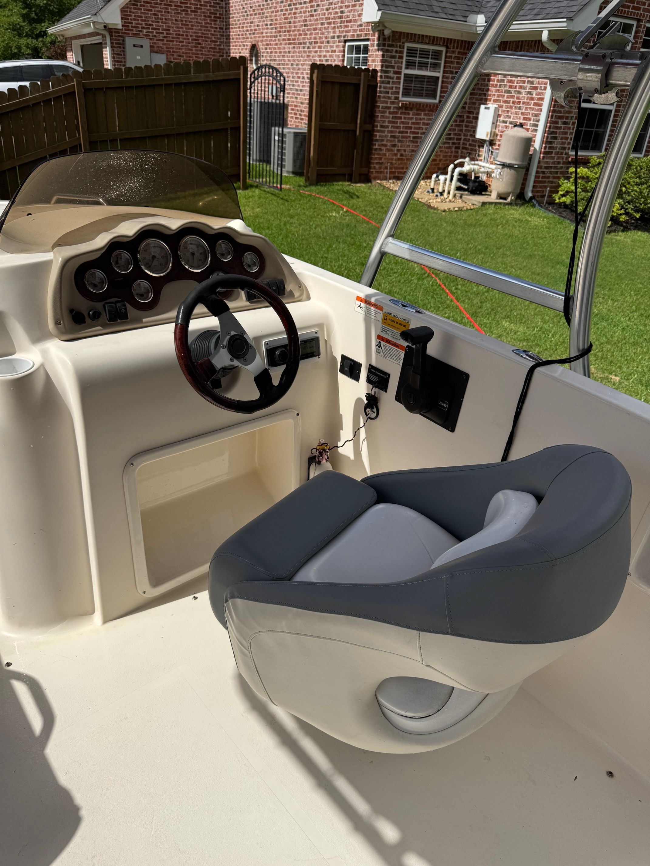 2006 Glastron DS 215 - 17