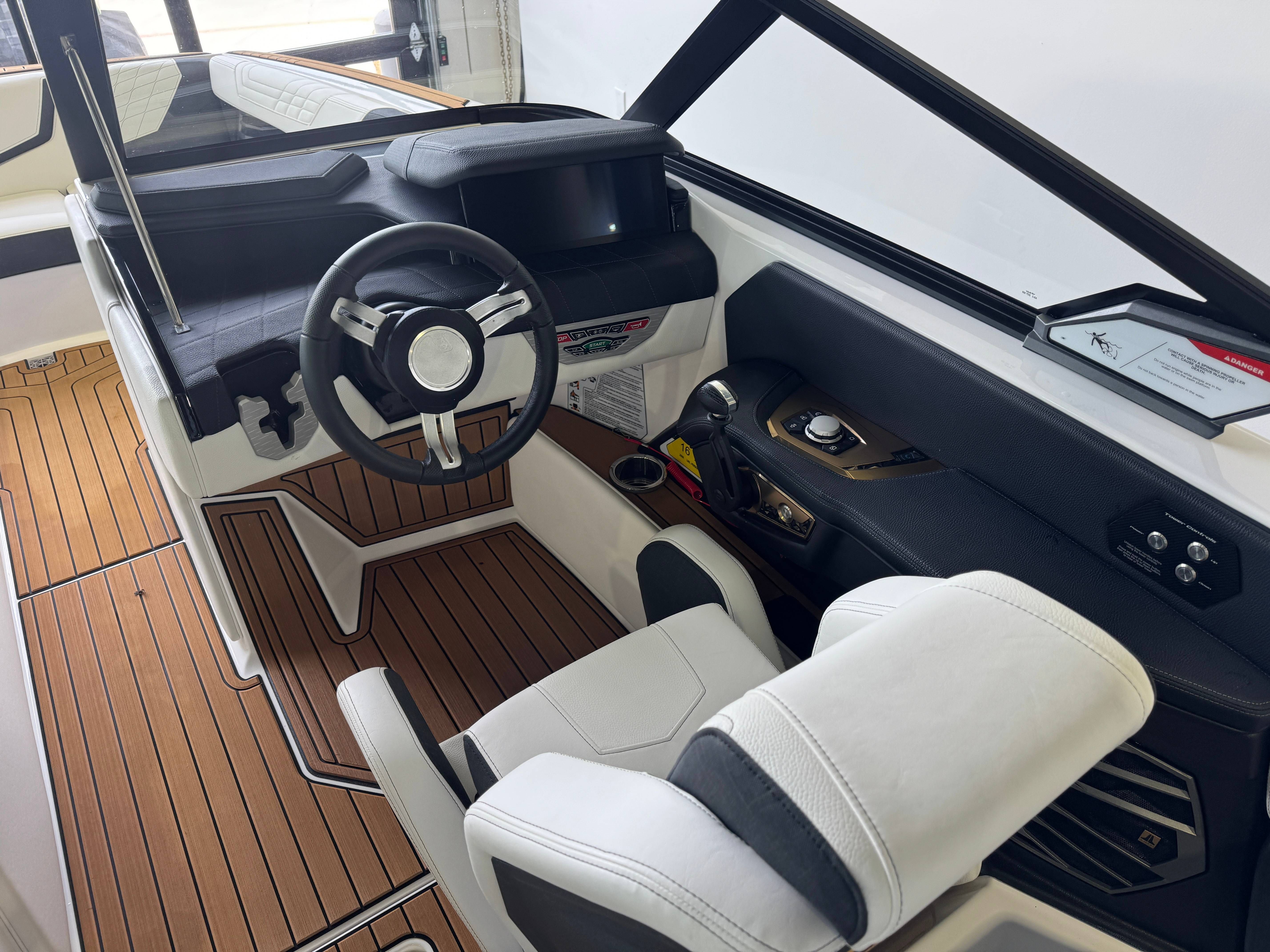 2023 Nautique Super Air Nautique G23 - 24