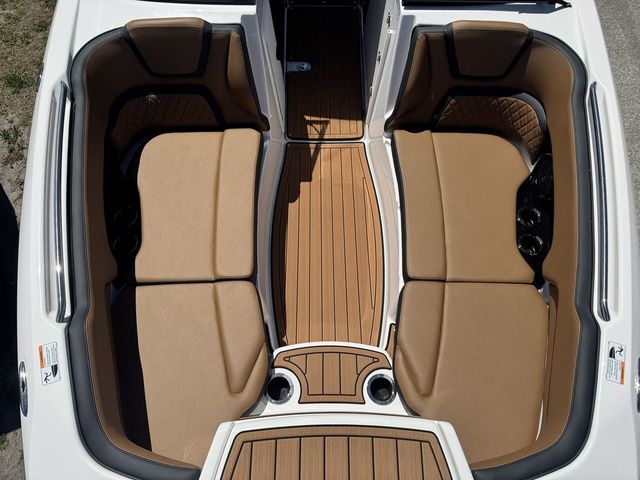 2026 Yamaha Boats 252SD - 13