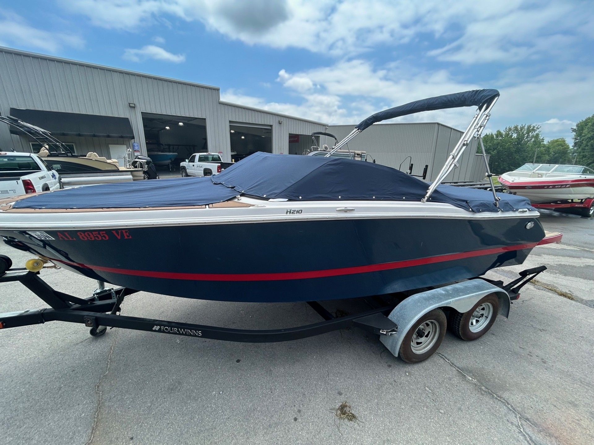 2017 4 WINNS H 210 - 4