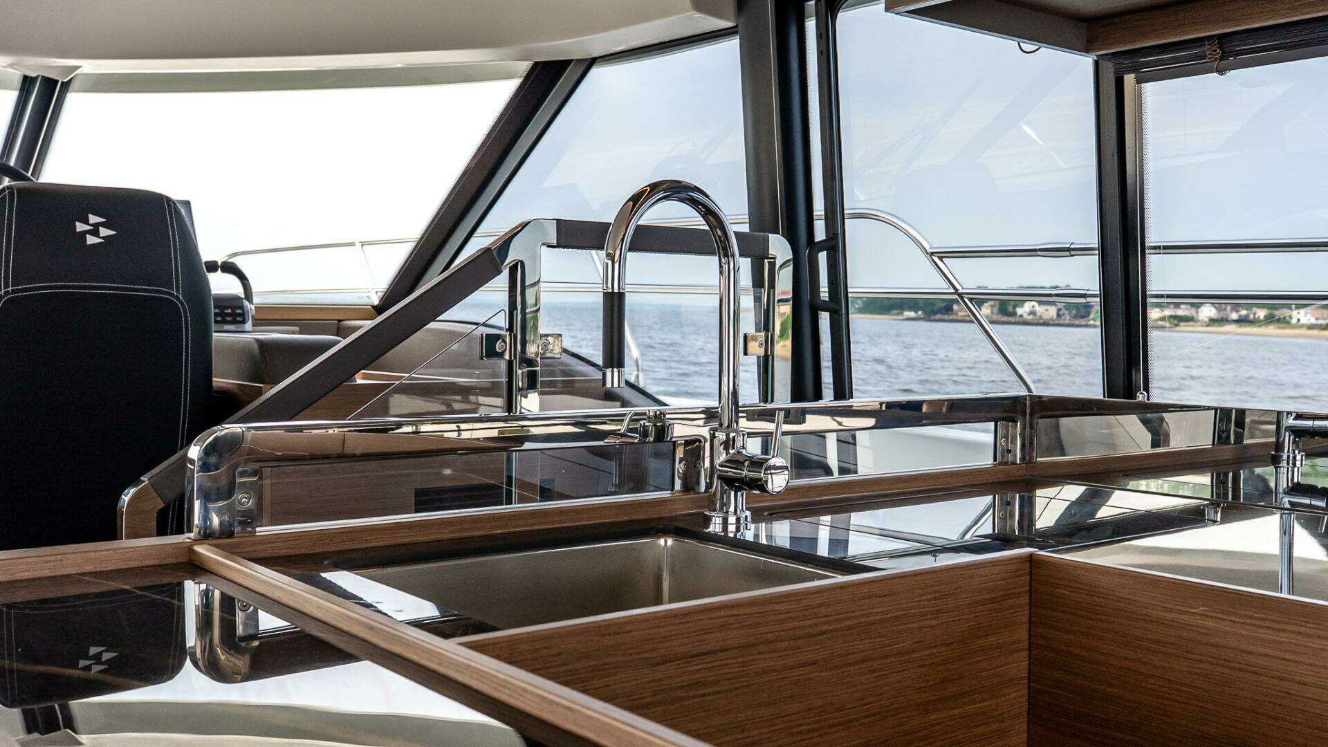 2027 Prestige M48 - Image 32