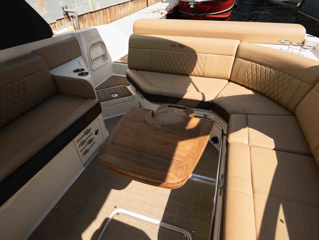 2019 Sea Ray SLX 280 - 21