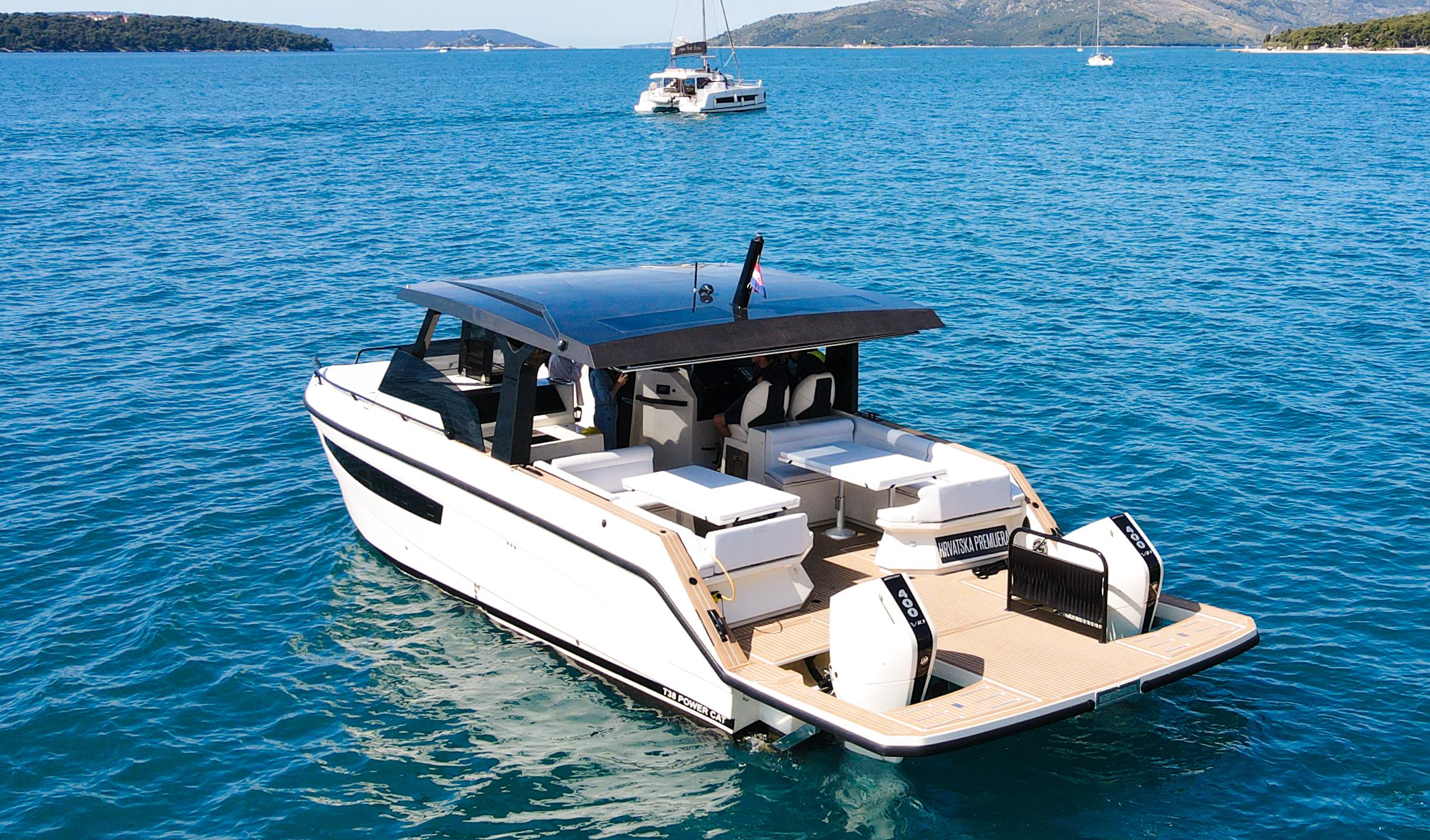 2024 Tesoro T38 power cat