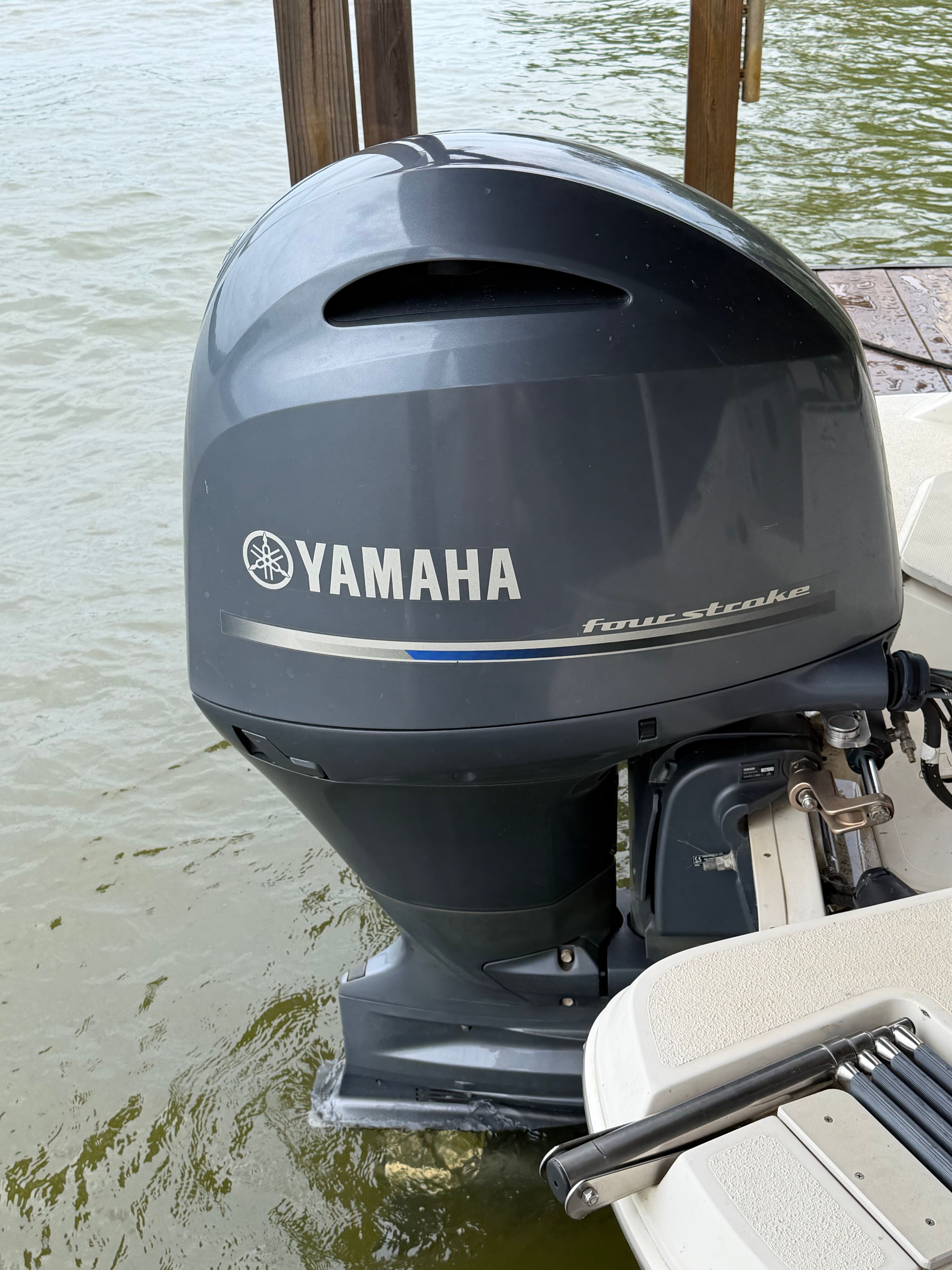 2018 Stingray 212 SC - 8