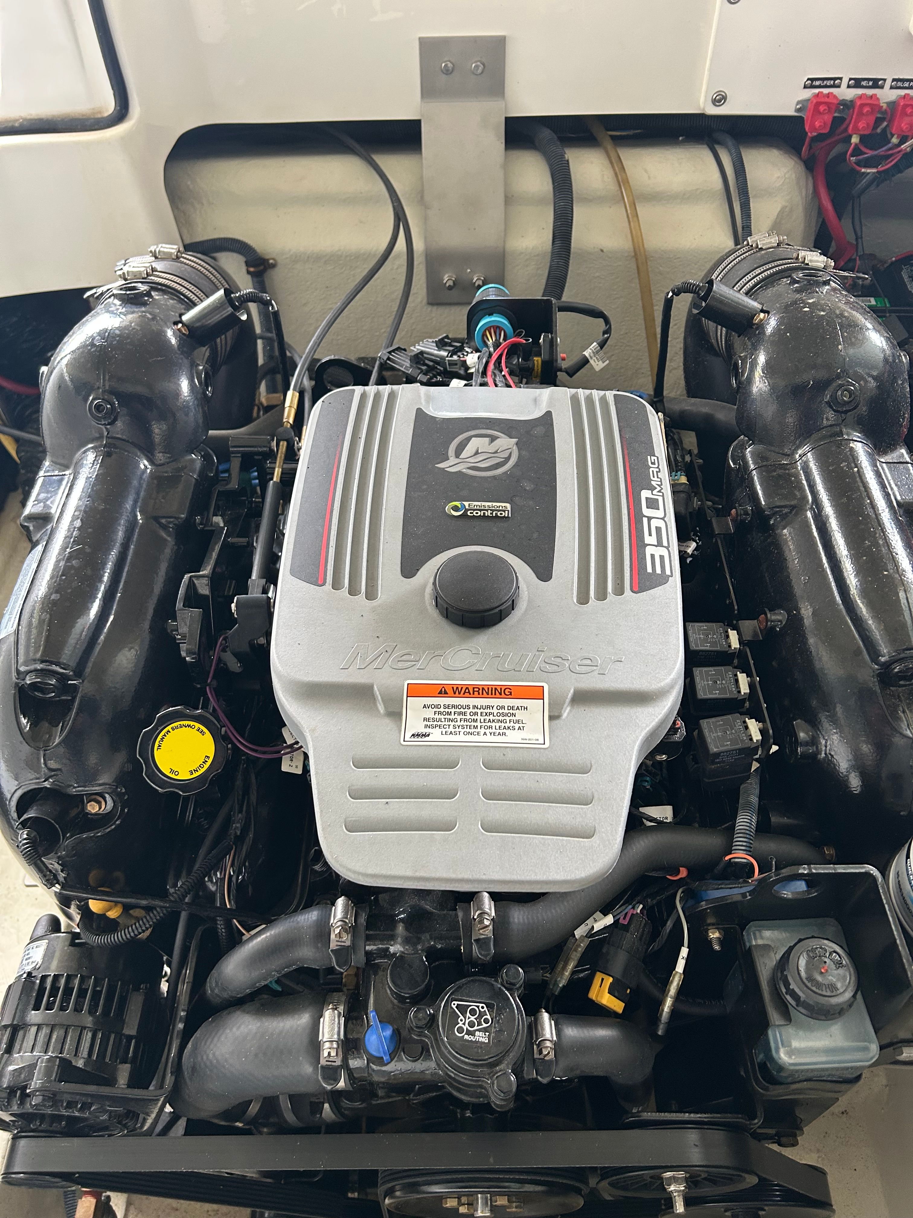 2011 Cobalt 242 - 14