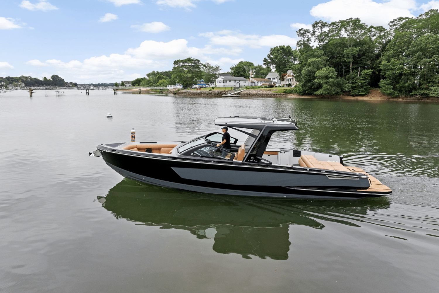 2024 Aviara AV32