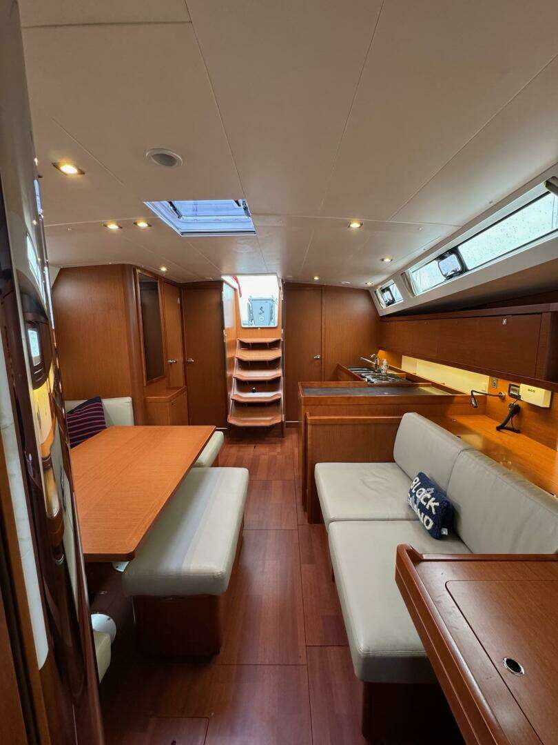 2017 Beneteau Oceanis 45 - Image 40