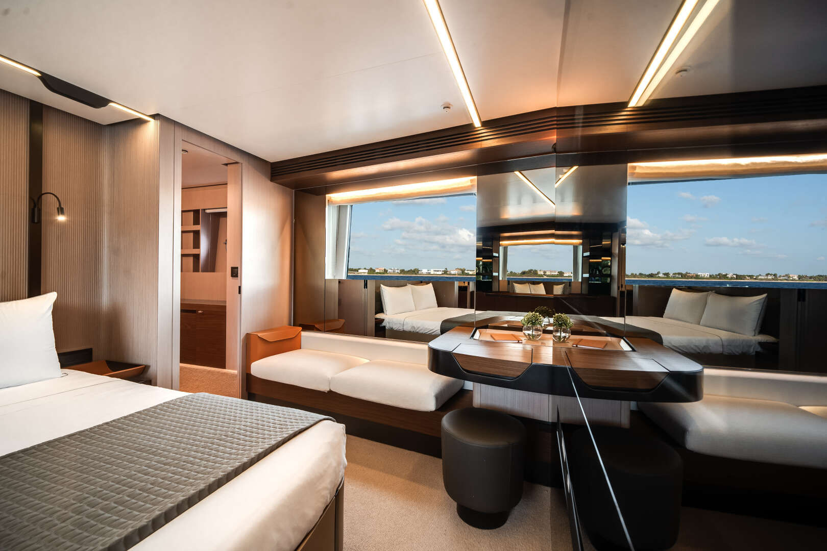 2026 Azimut S8 - Image 41