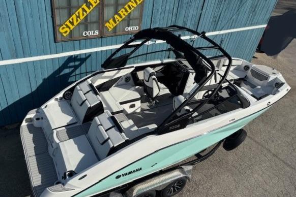 2026 Yamaha Boats 222S in mint green, docked at Sizzle Marine, Ohio.