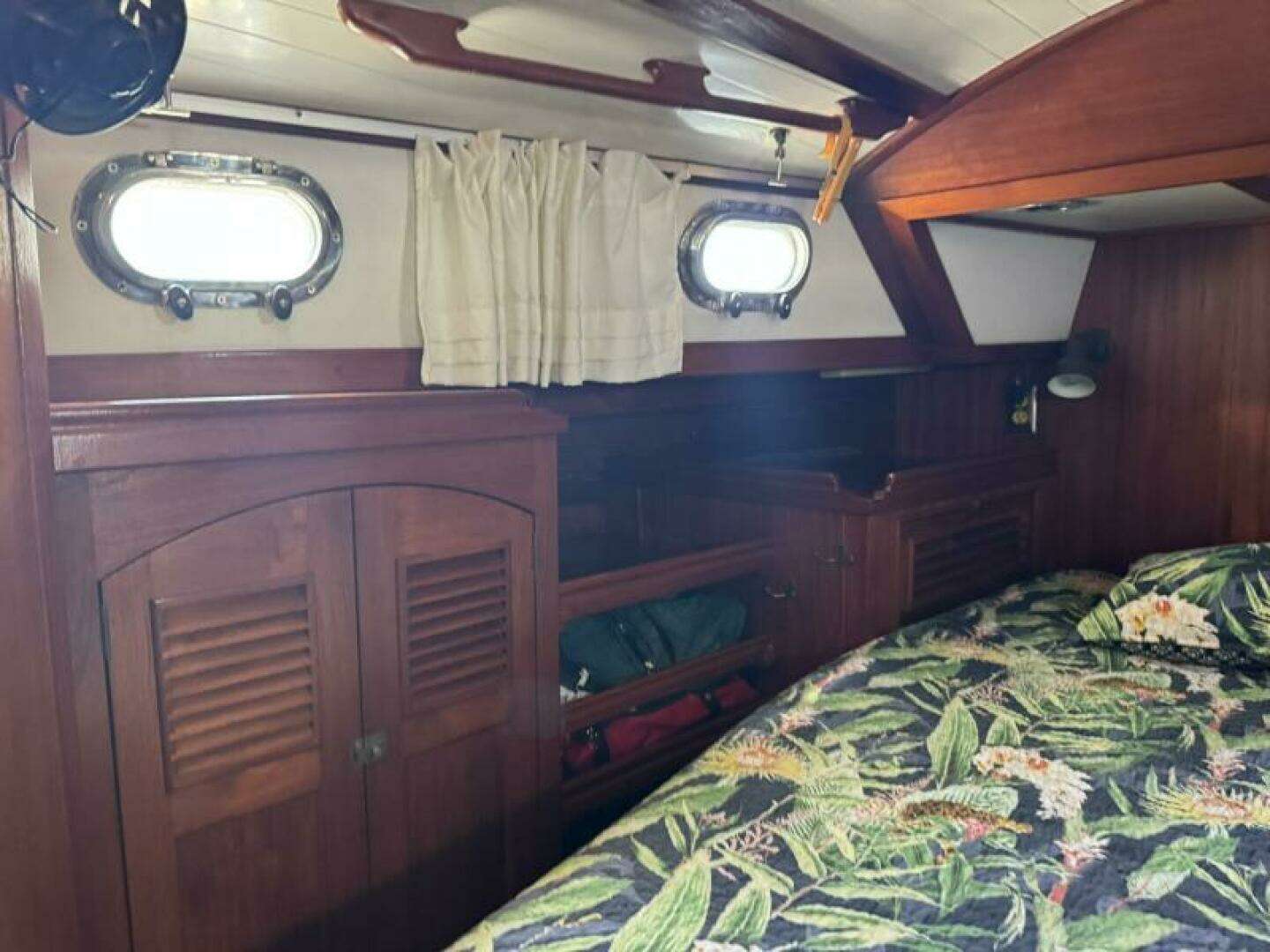 1988 Shannon 50 - Image 114