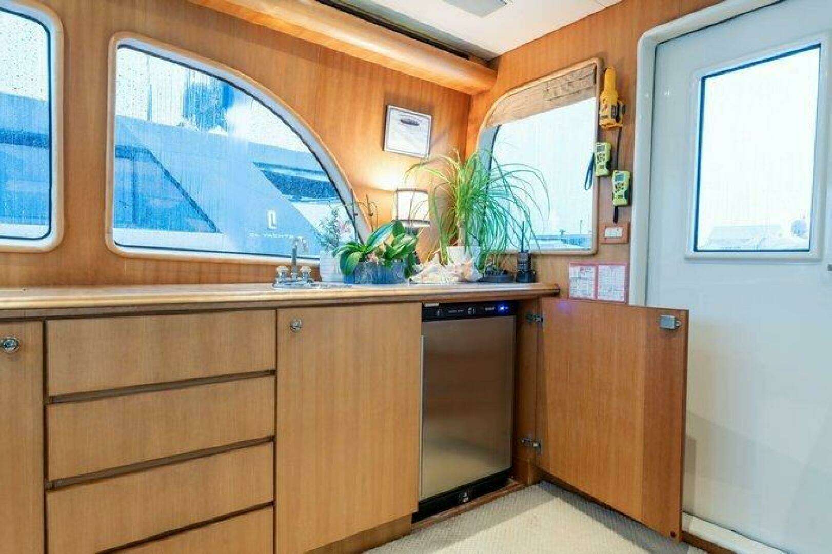2004 Cheoy Lee 81 Sport Yacht - Image 14