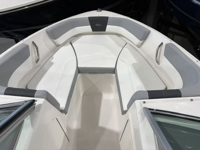 2026 Chaparral 19 SSi OB - 3