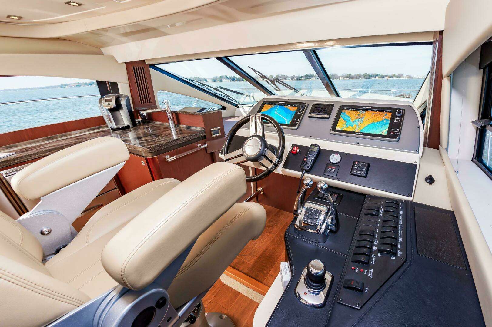2015 Sea Ray 510 Fly - Image 31