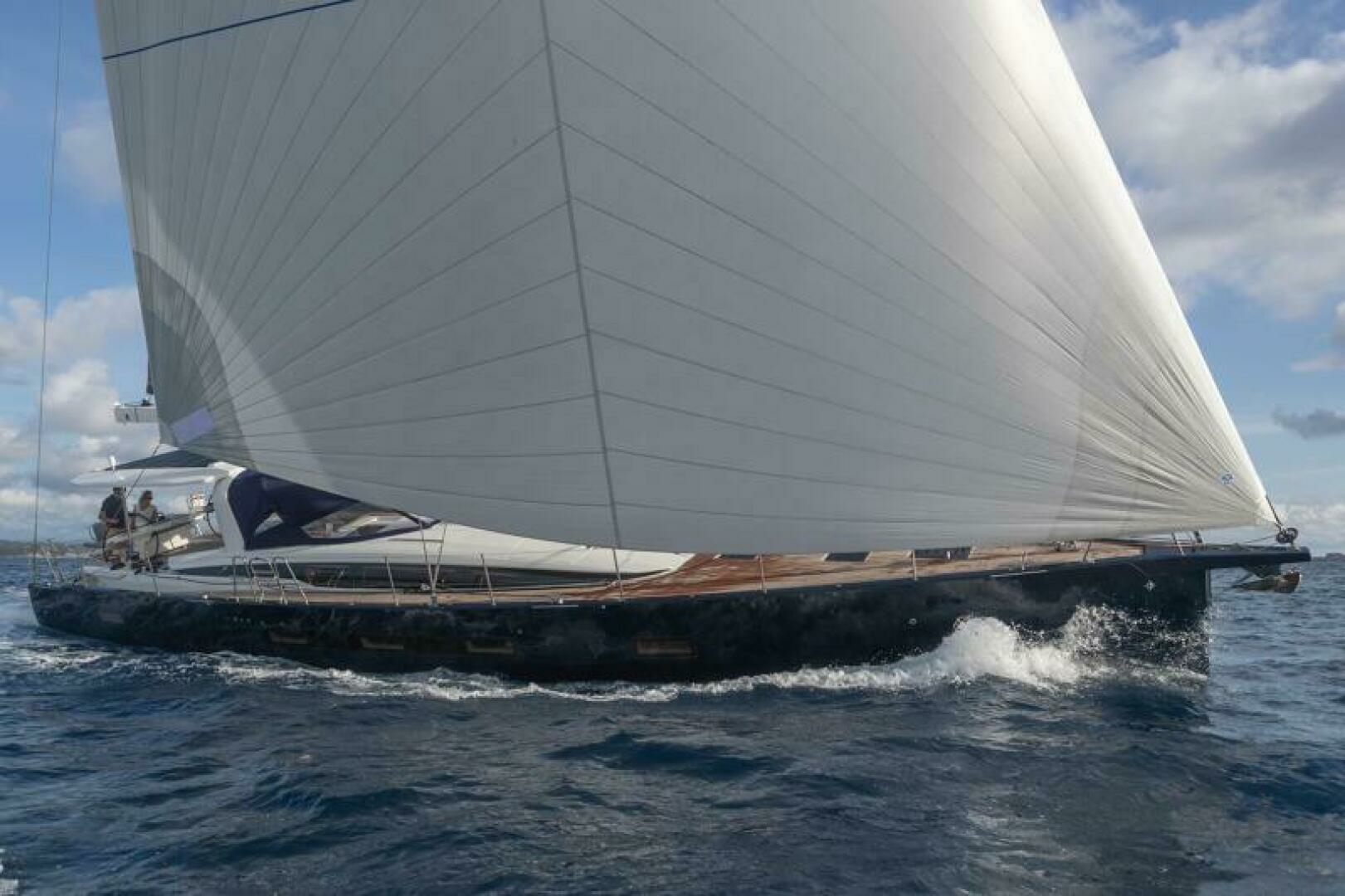 2026 Jeanneau Jeanneau Yachts 65 - Image 3